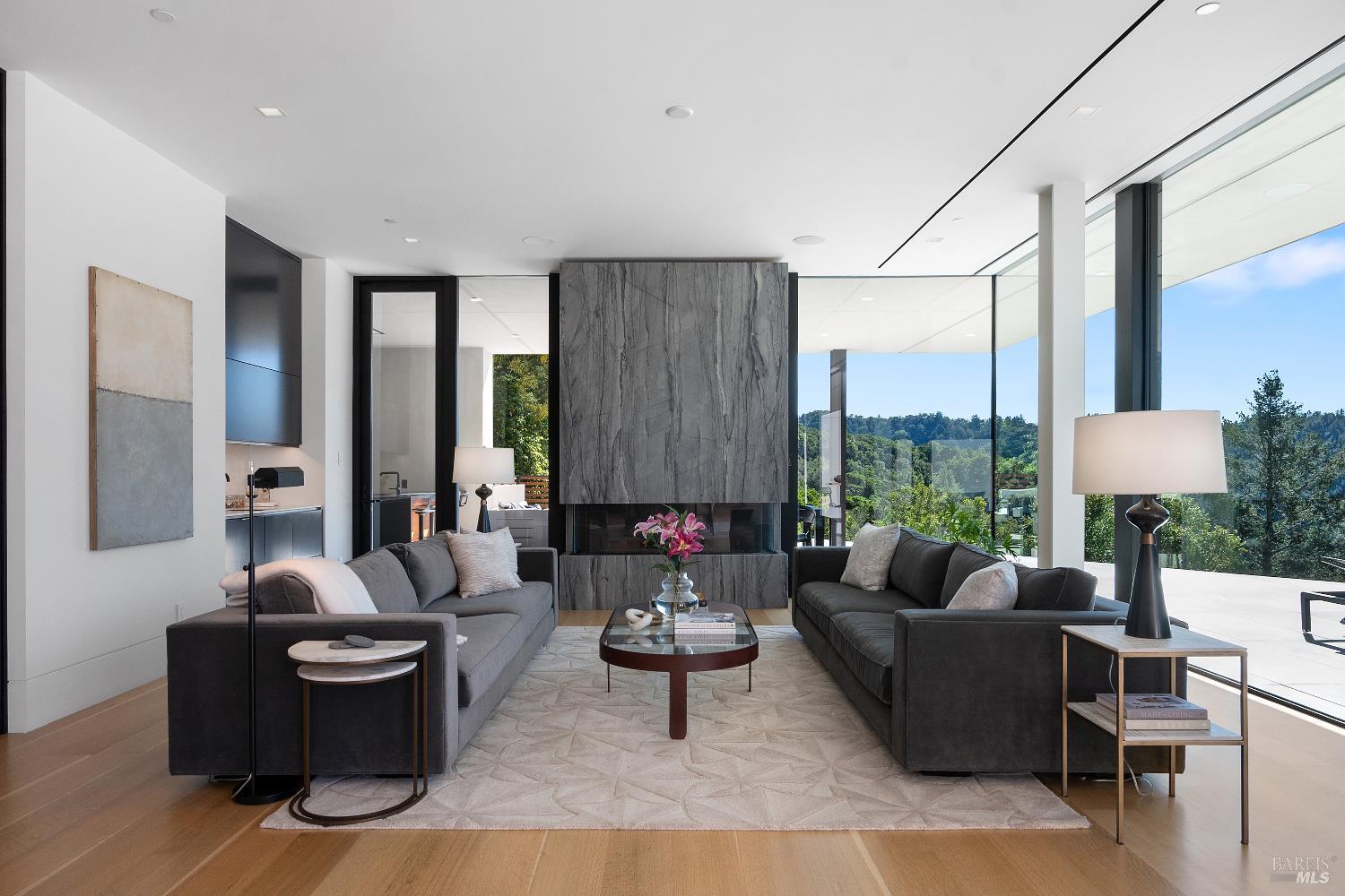 Detail Gallery Image 6 of 29 For 70 Ridgecrest Rd, Kentfield,  CA 94904 - 6 Beds | 6/2 Baths