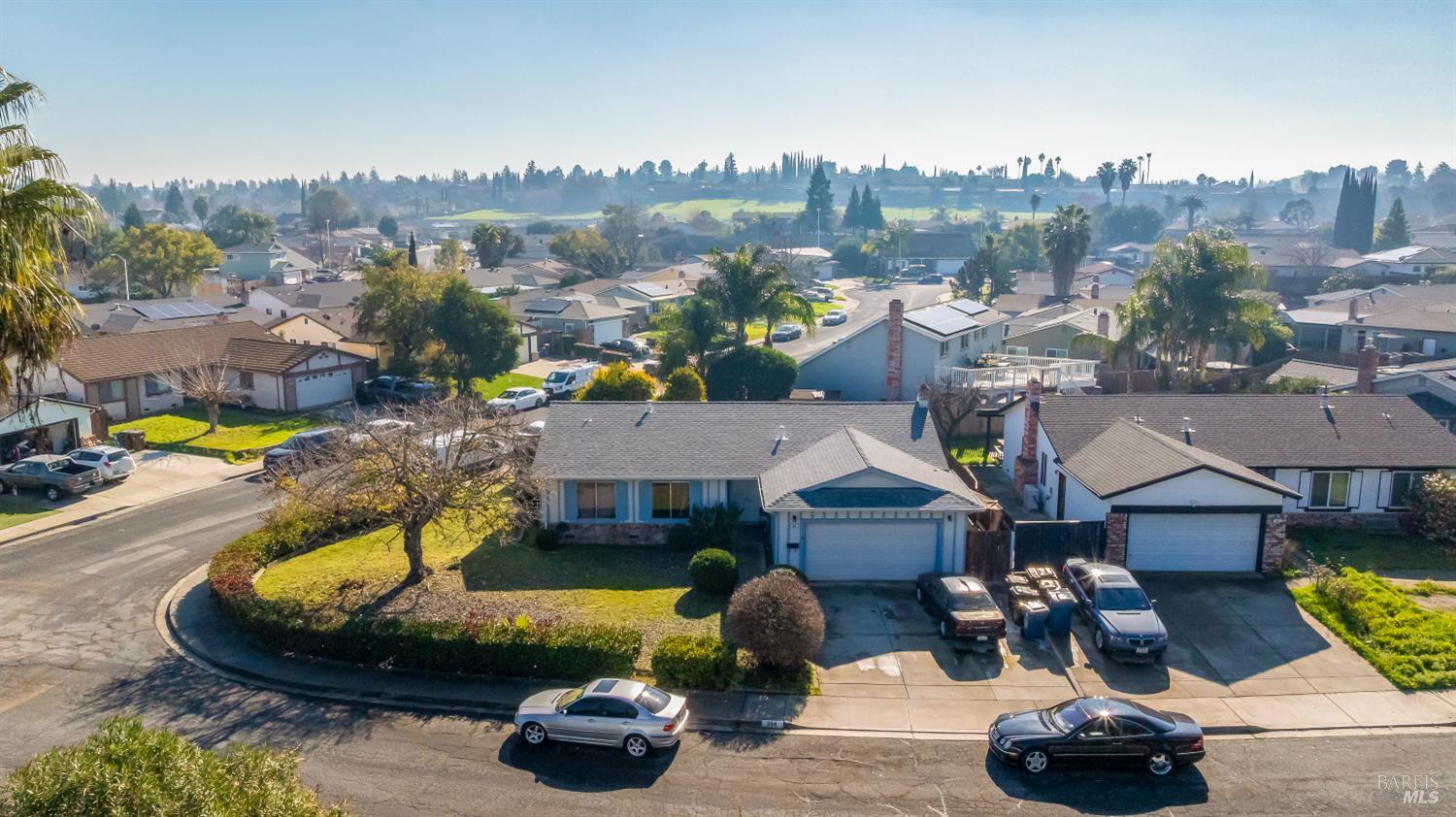 Detail Gallery Image 4 of 46 For 304 Huntington Dr, Antioch,  CA 94509 - 3 Beds | 2 Baths