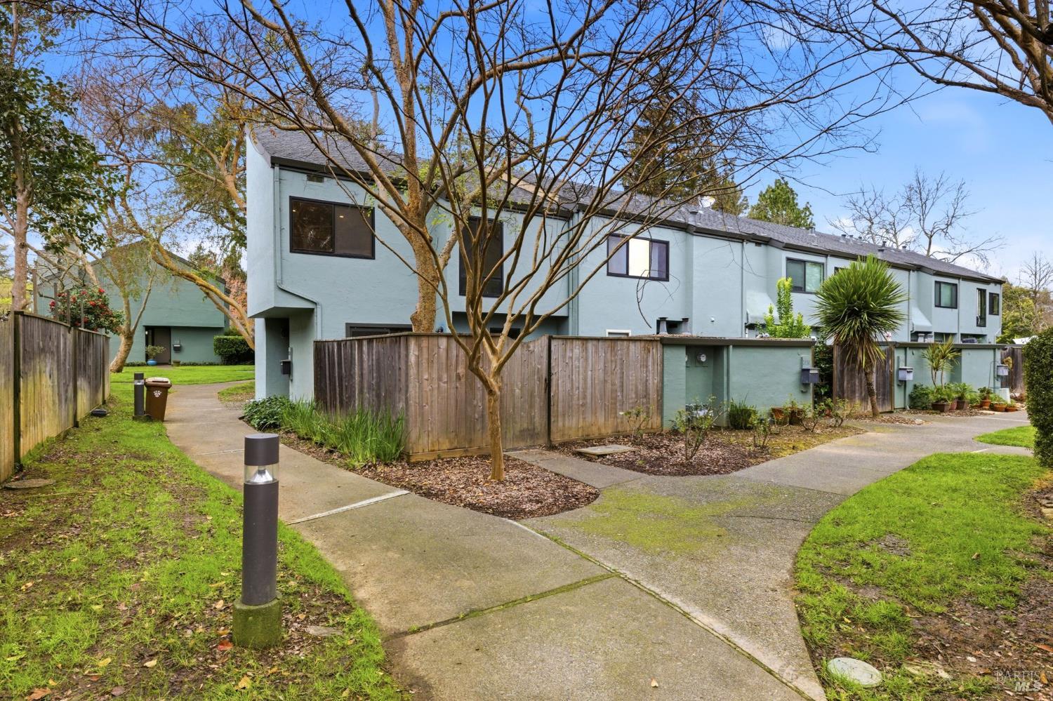 Detail Gallery Image 27 of 30 For 3552 Shelter Creek Dr, Napa,  CA 94558 - 3 Beds | 1/1 Baths