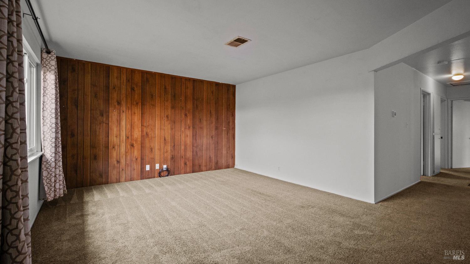 Detail Gallery Image 6 of 26 For 1318 Taft St, Fairfield,  CA 94533 - 3 Beds | 2 Baths