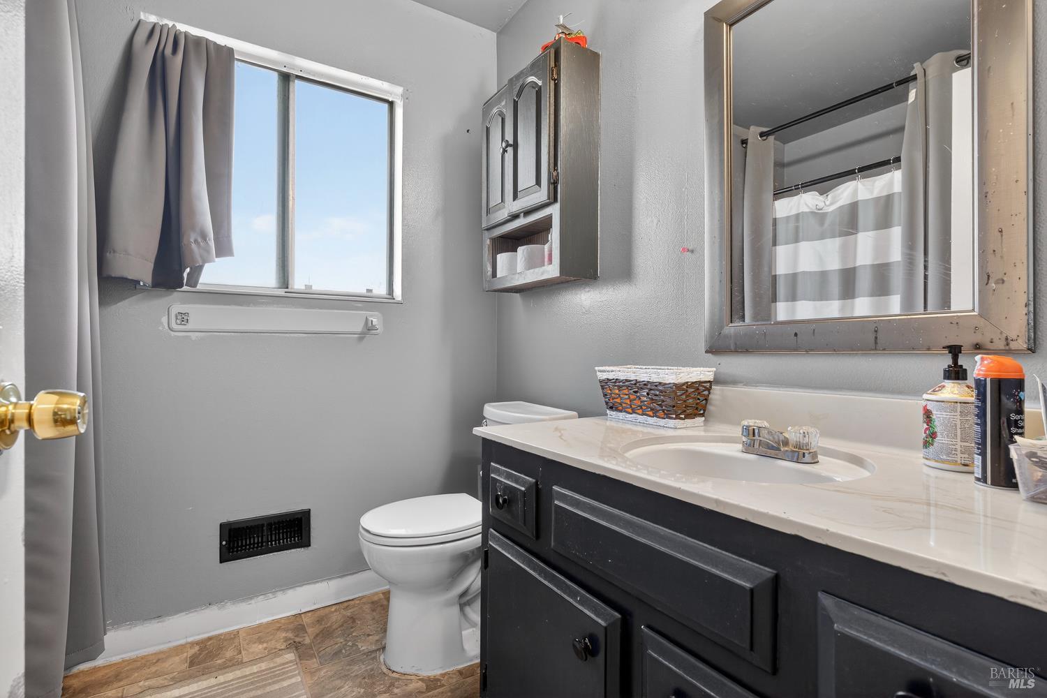 Detail Gallery Image 34 of 46 For 304 Huntington Dr, Antioch,  CA 94509 - 3 Beds | 2 Baths