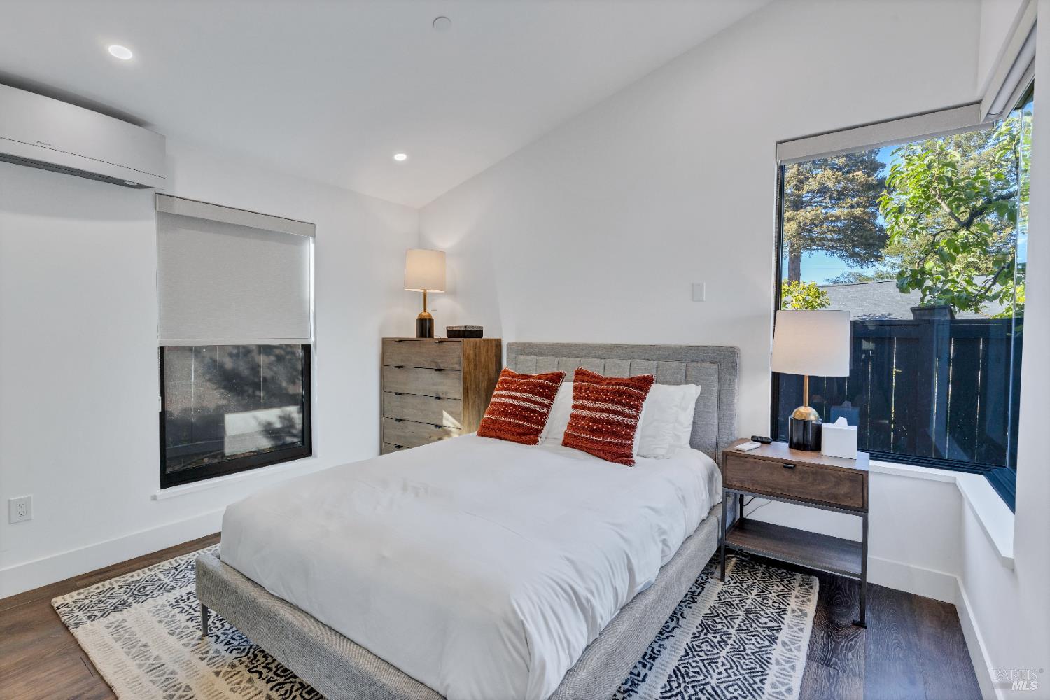 Detail Gallery Image 25 of 32 For 1242 Madrona Ave, Saint Helena,  CA 94574 - 3 Beds | 2/1 Baths