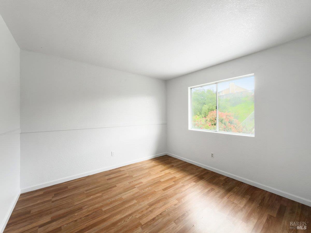 Detail Gallery Image 29 of 41 For 157 Haviture Way, Vallejo,  CA 94589 - 3 Beds | 2/1 Baths