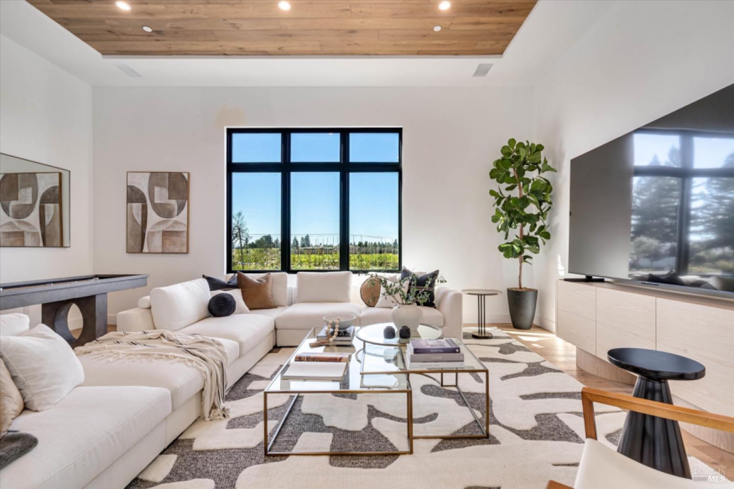 Detail Gallery Image 28 of 48 For 2350 Big Ranch Rd, Napa,  CA 94558 - 7 Beds | 7/2 Baths