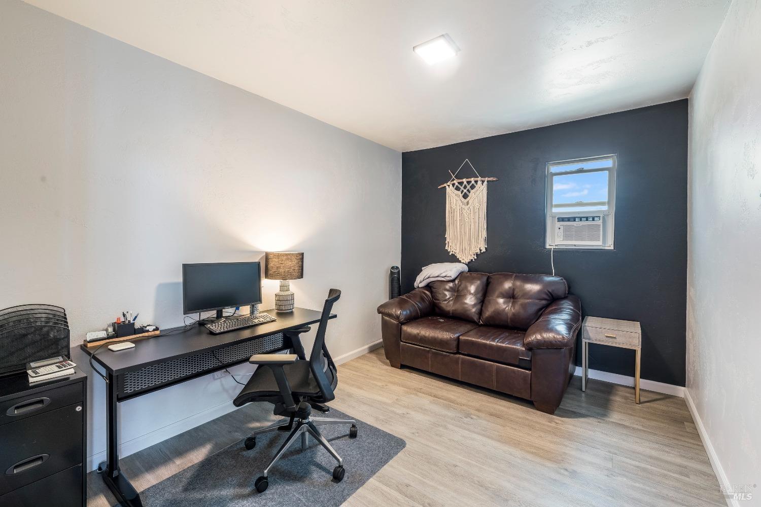 Detail Gallery Image 39 of 75 For 1106 Bel Arbres Dr, Redwood Valley,  CA 95470 - 4 Beds | 4/1 Baths