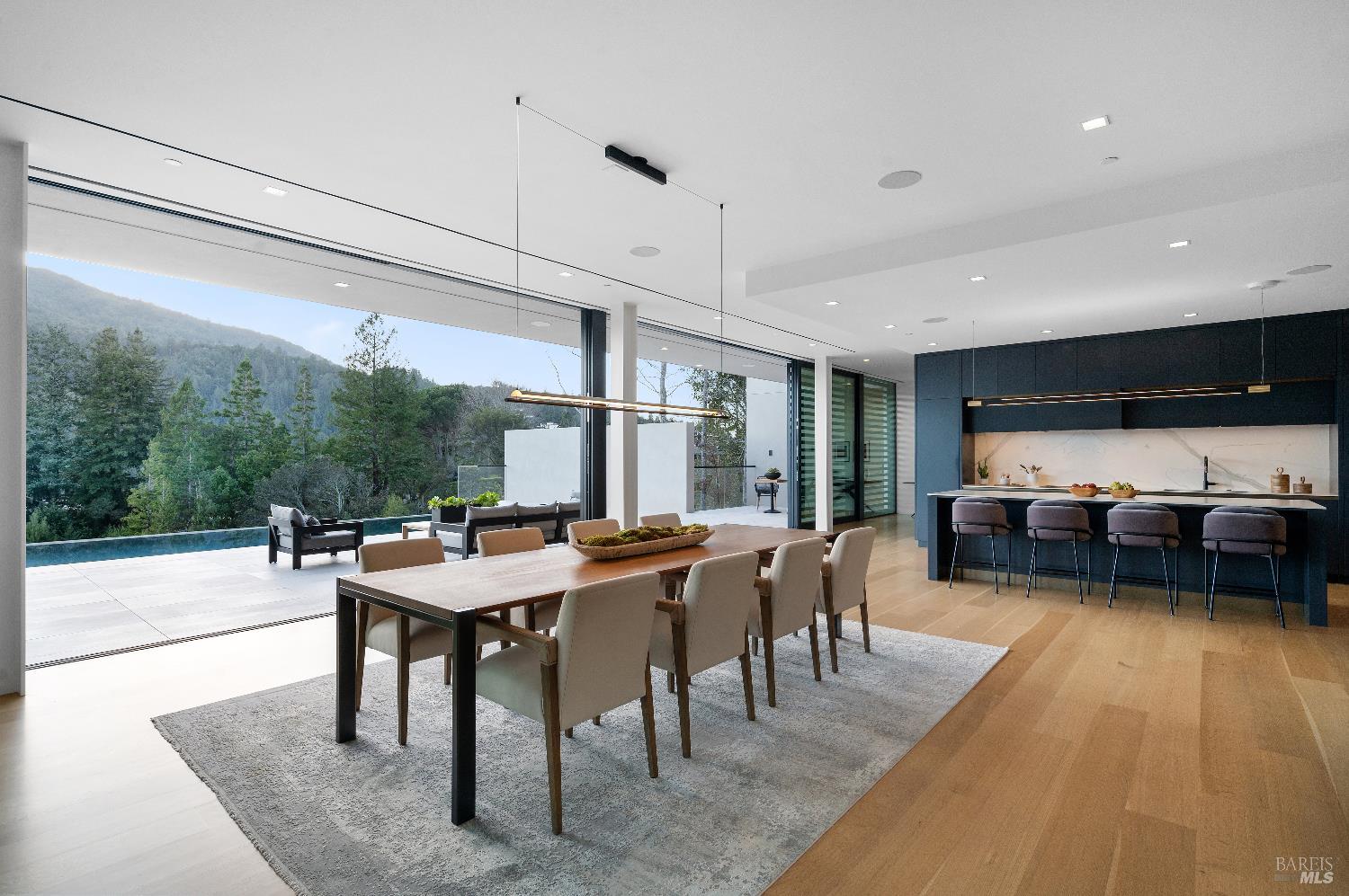 Detail Gallery Image 9 of 29 For 70 Ridgecrest Rd, Kentfield,  CA 94904 - 6 Beds | 6/2 Baths