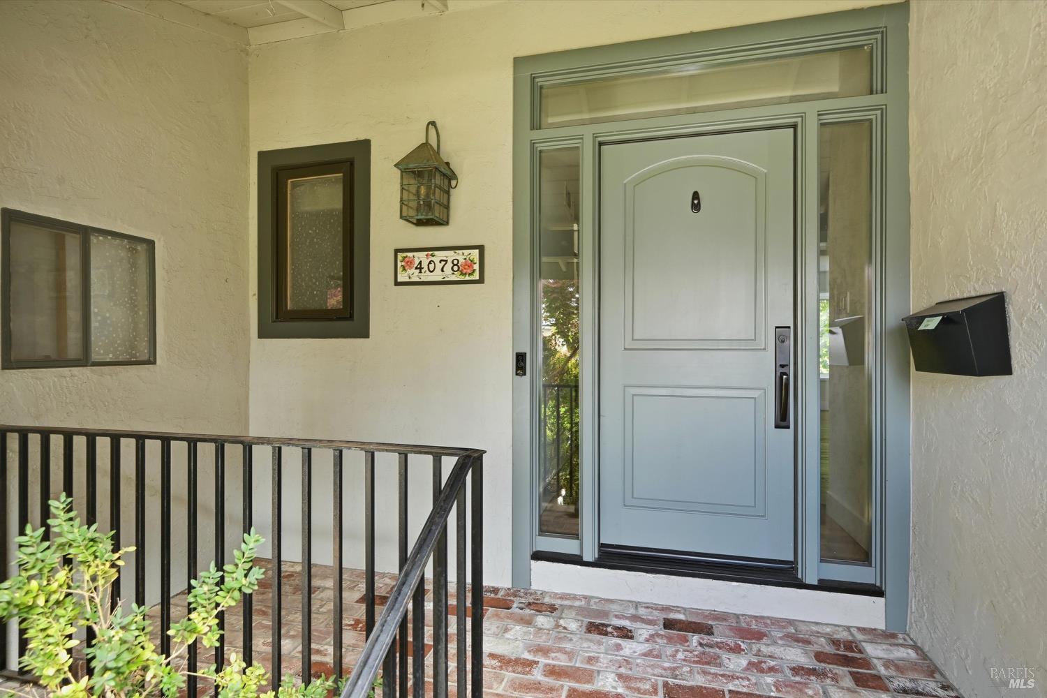 Detail Gallery Image 4 of 53 For 4078 Tokay Dr, Napa,  CA 94558 - 4 Beds | 2/1 Baths