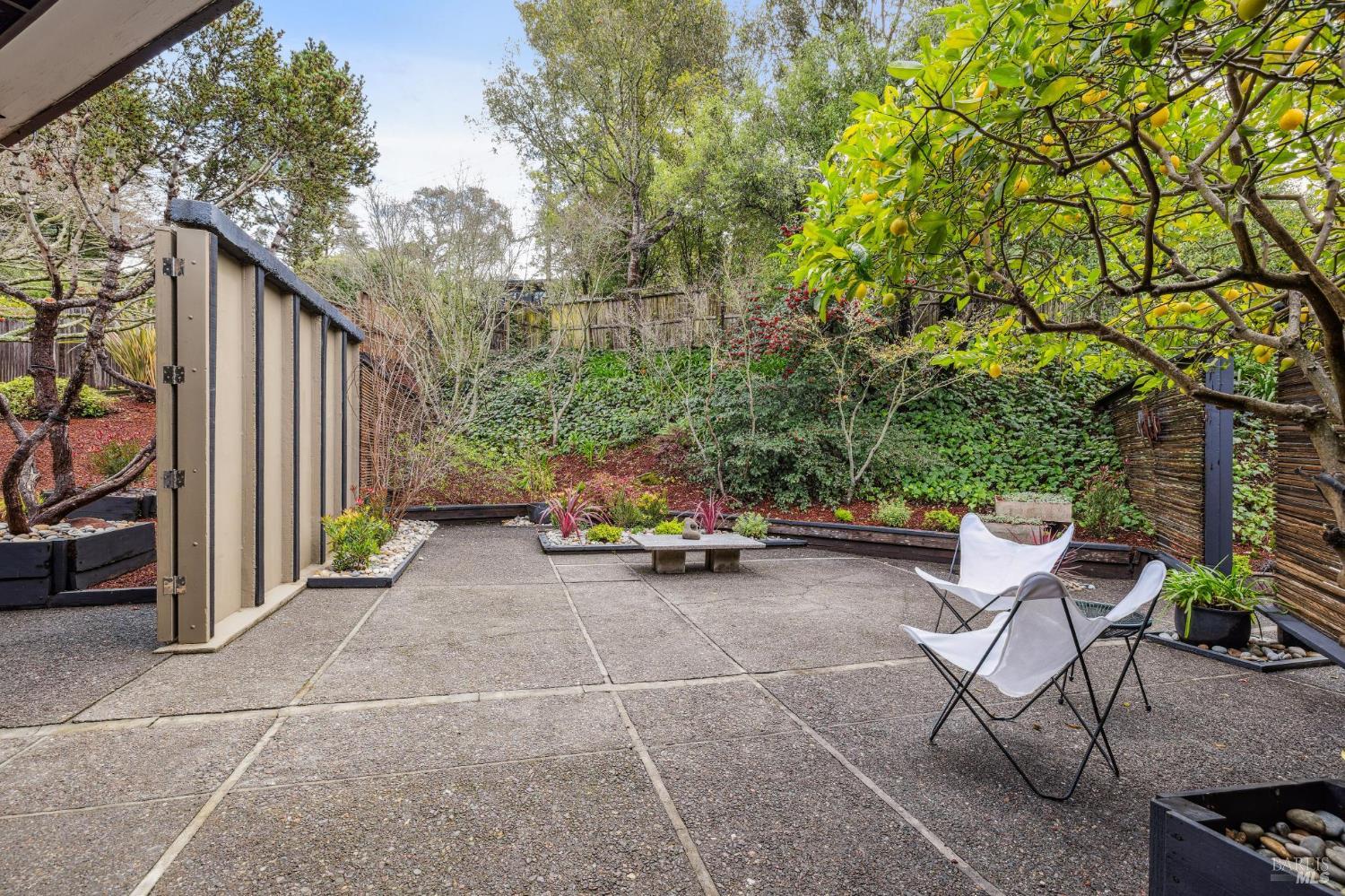 Detail Gallery Image 23 of 58 For 18 Laverne Ave, Mill Valley,  CA 94941 - 4 Beds | 3 Baths