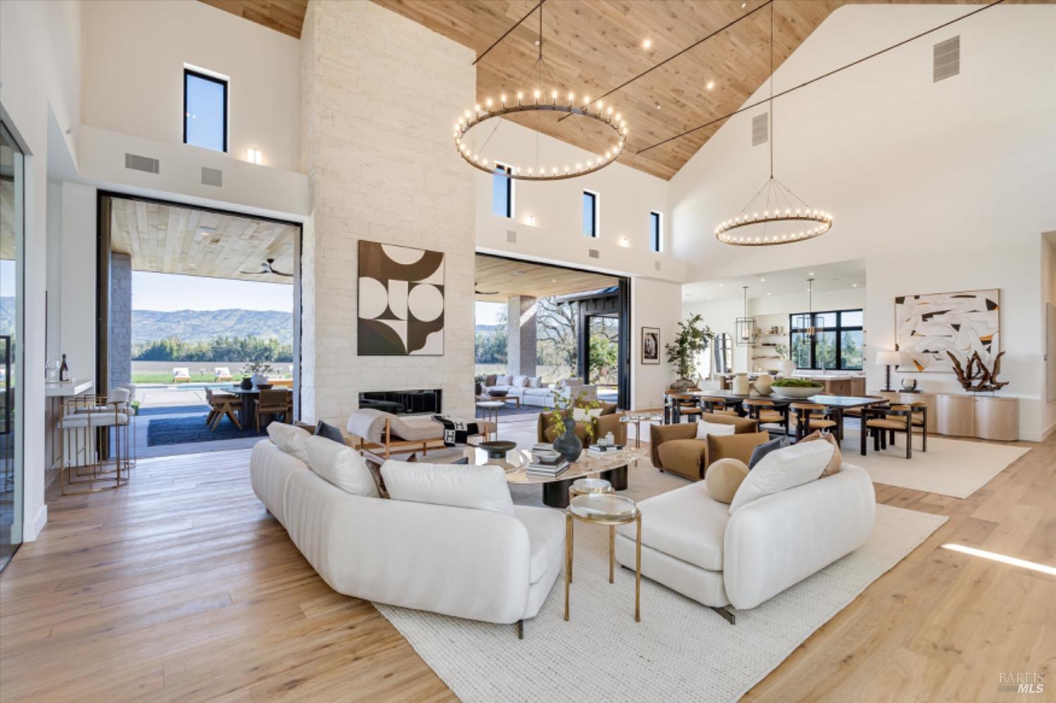 Detail Gallery Image 13 of 48 For 2350 Big Ranch Rd, Napa,  CA 94558 - 7 Beds | 7/2 Baths