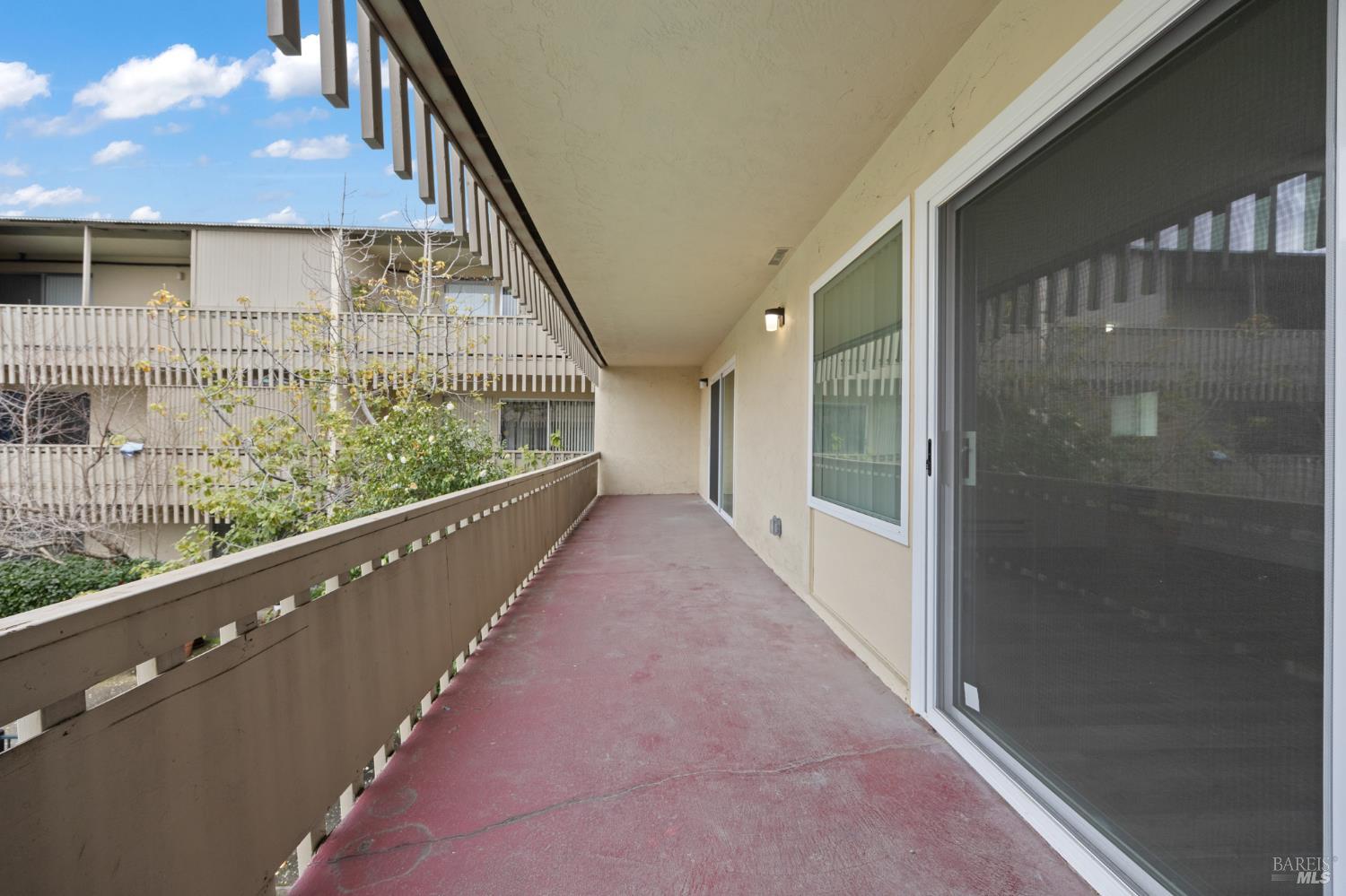 Detail Gallery Image 11 of 18 For 260 Merrydale Rd #14,  San Rafael,  CA 94903 - 2 Beds | 1 Baths