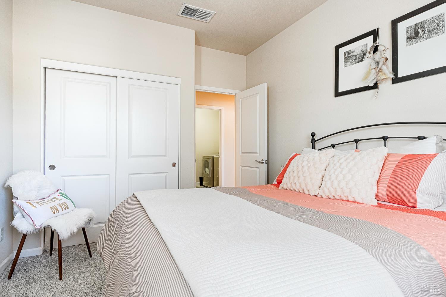 Detail Gallery Image 60 of 79 For 2167 Linwood Ave, Santa Rosa,  CA 95404 - 3 Beds | 3 Baths