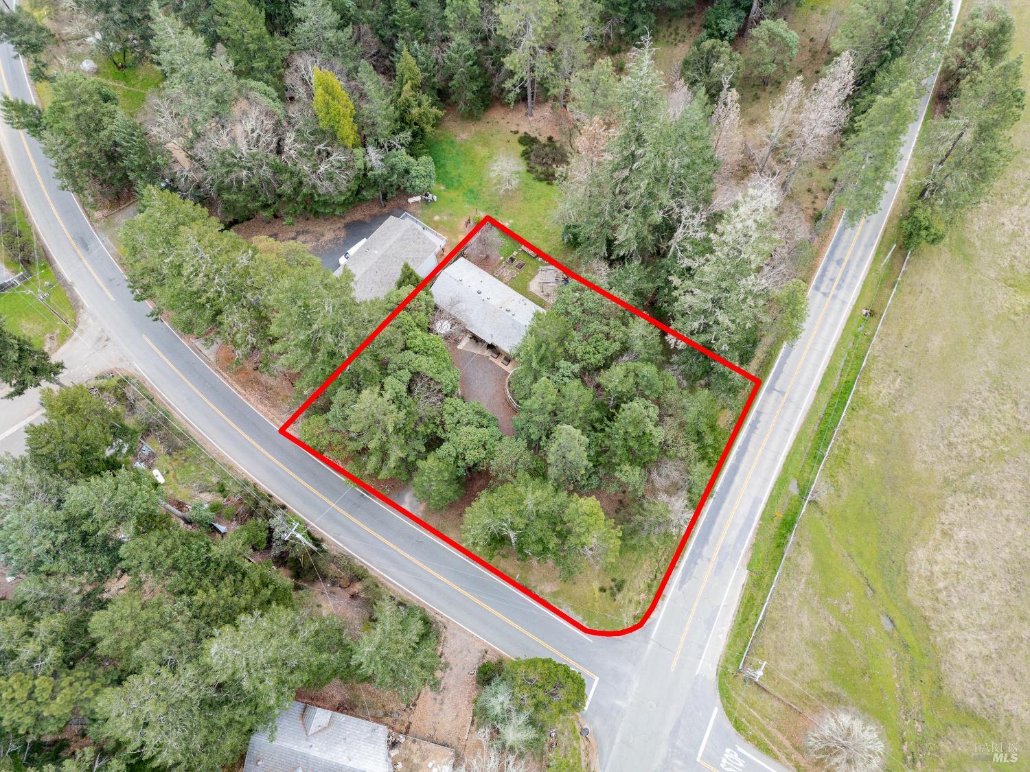 Detail Gallery Image 7 of 34 For 27431 Poppy Dr, Willits,  CA 95490 - 3 Beds | 2 Baths