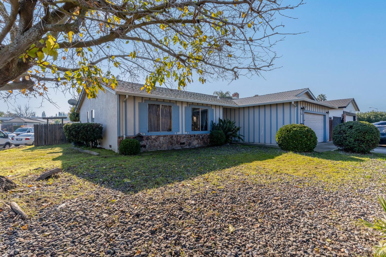 Front Image Thumbnail for BA326015487