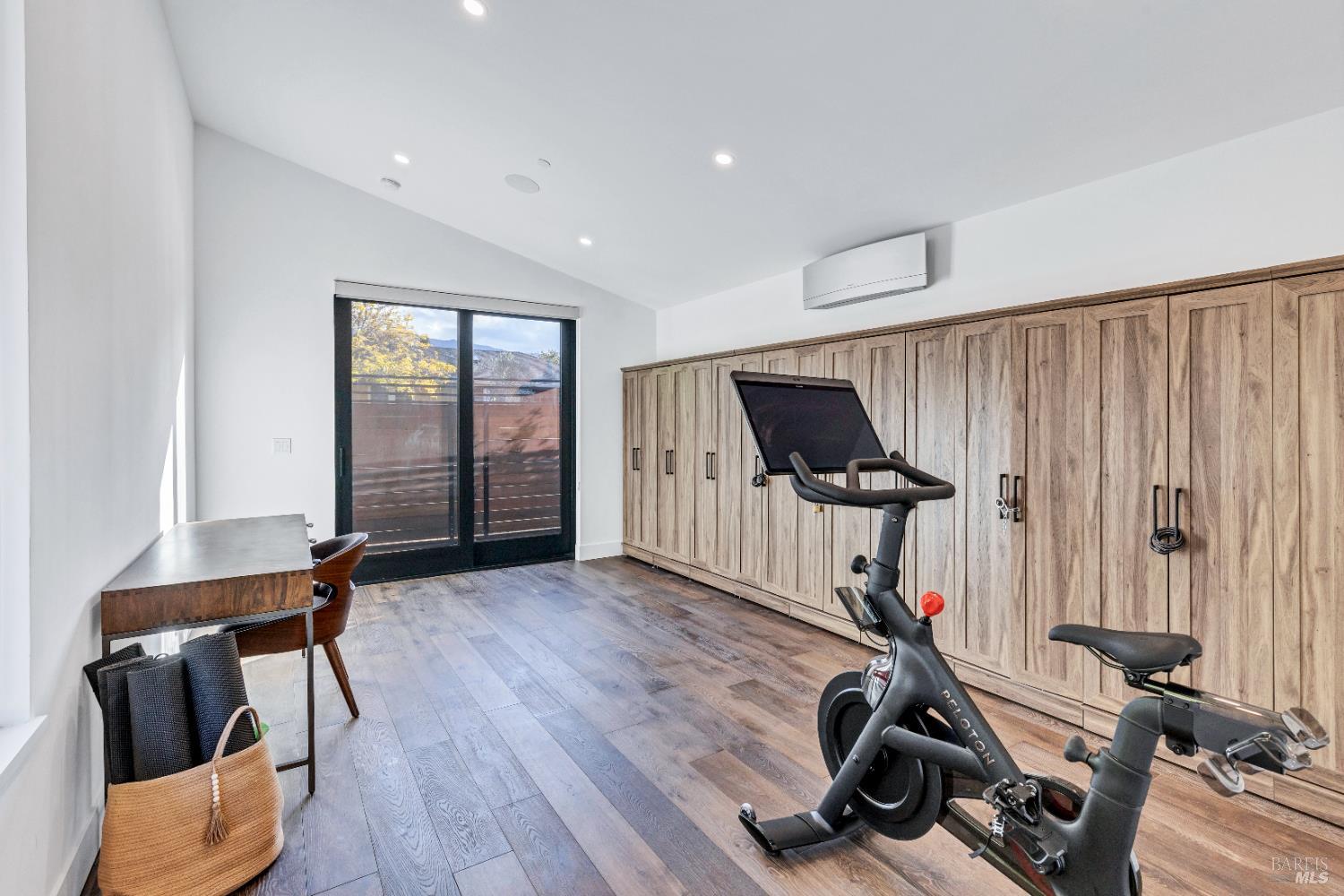 Detail Gallery Image 27 of 32 For 1242 Madrona Ave, Saint Helena,  CA 94574 - 3 Beds | 2/1 Baths