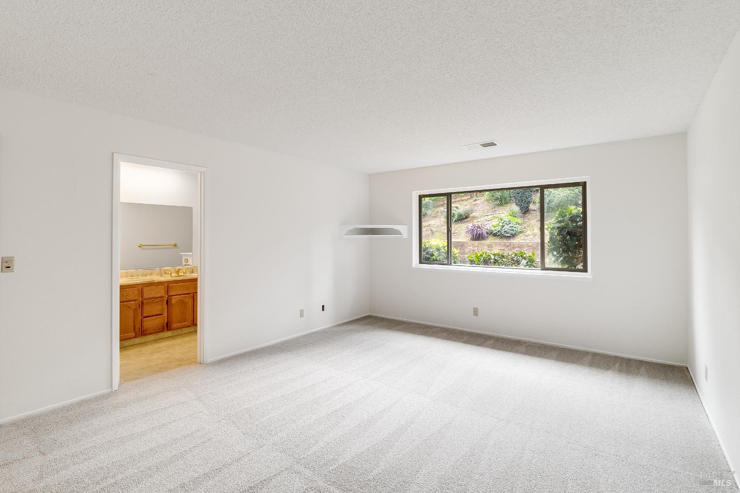 Detail Gallery Image 65 of 99 For 832 Rose Dr, Benicia,  CA 94510 - 4 Beds | 2 Baths