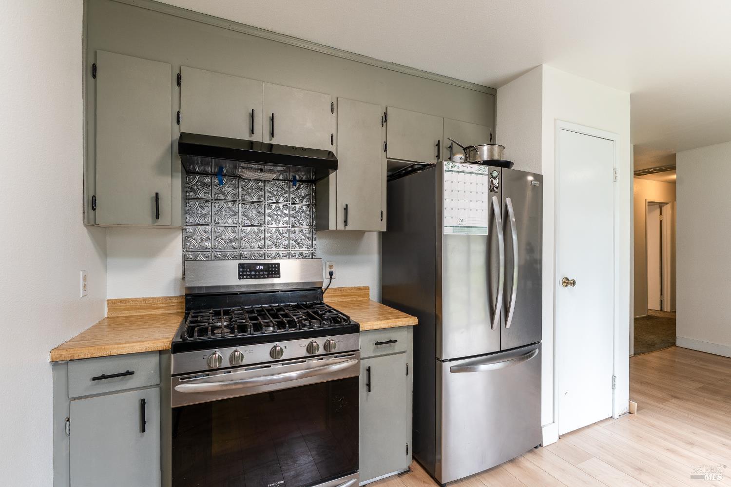 Detail Gallery Image 12 of 34 For 27431 Poppy Dr, Willits,  CA 95490 - 3 Beds | 2 Baths