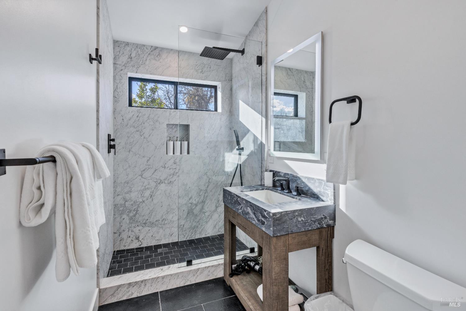 Detail Gallery Image 24 of 32 For 1242 Madrona Ave, Saint Helena,  CA 94574 - 3 Beds | 2/1 Baths