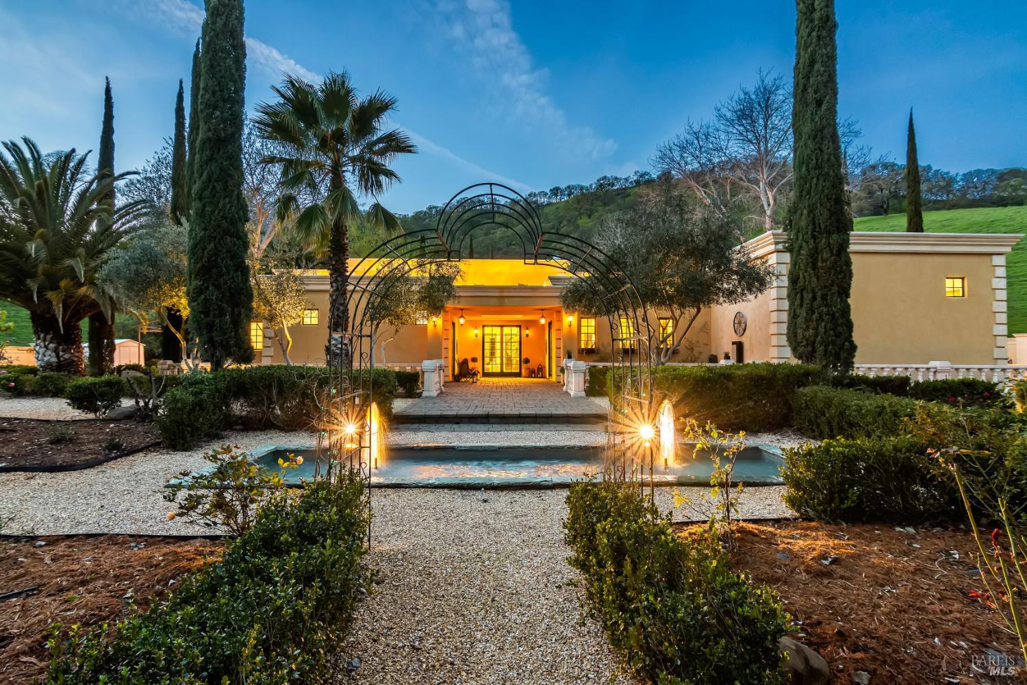 Detail Gallery Image 2 of 68 For 3467 Blue Mountain Dr, Fairfield,  CA 94534 - 2 Beds | 2 Baths