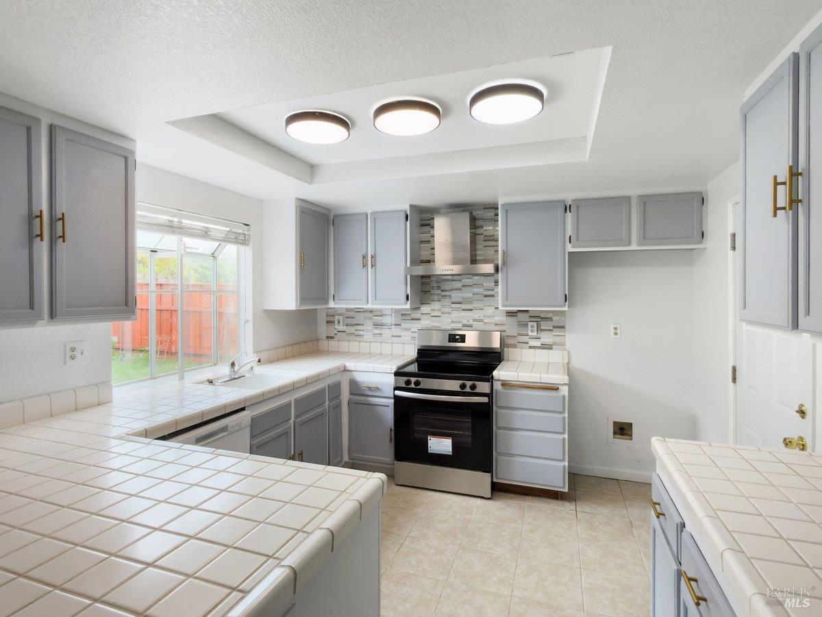 Detail Gallery Image 20 of 41 For 157 Haviture Way, Vallejo,  CA 94589 - 3 Beds | 2/1 Baths