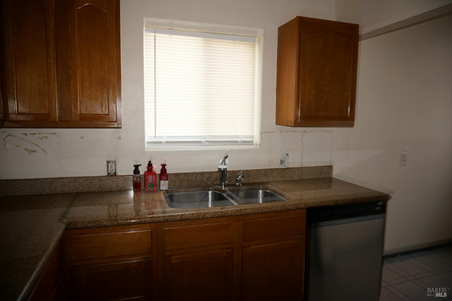 Detail Gallery Image 16 of 28 For 312 Central Ave, Vallejo,  CA 94590 - 2 Beds | 1 Baths