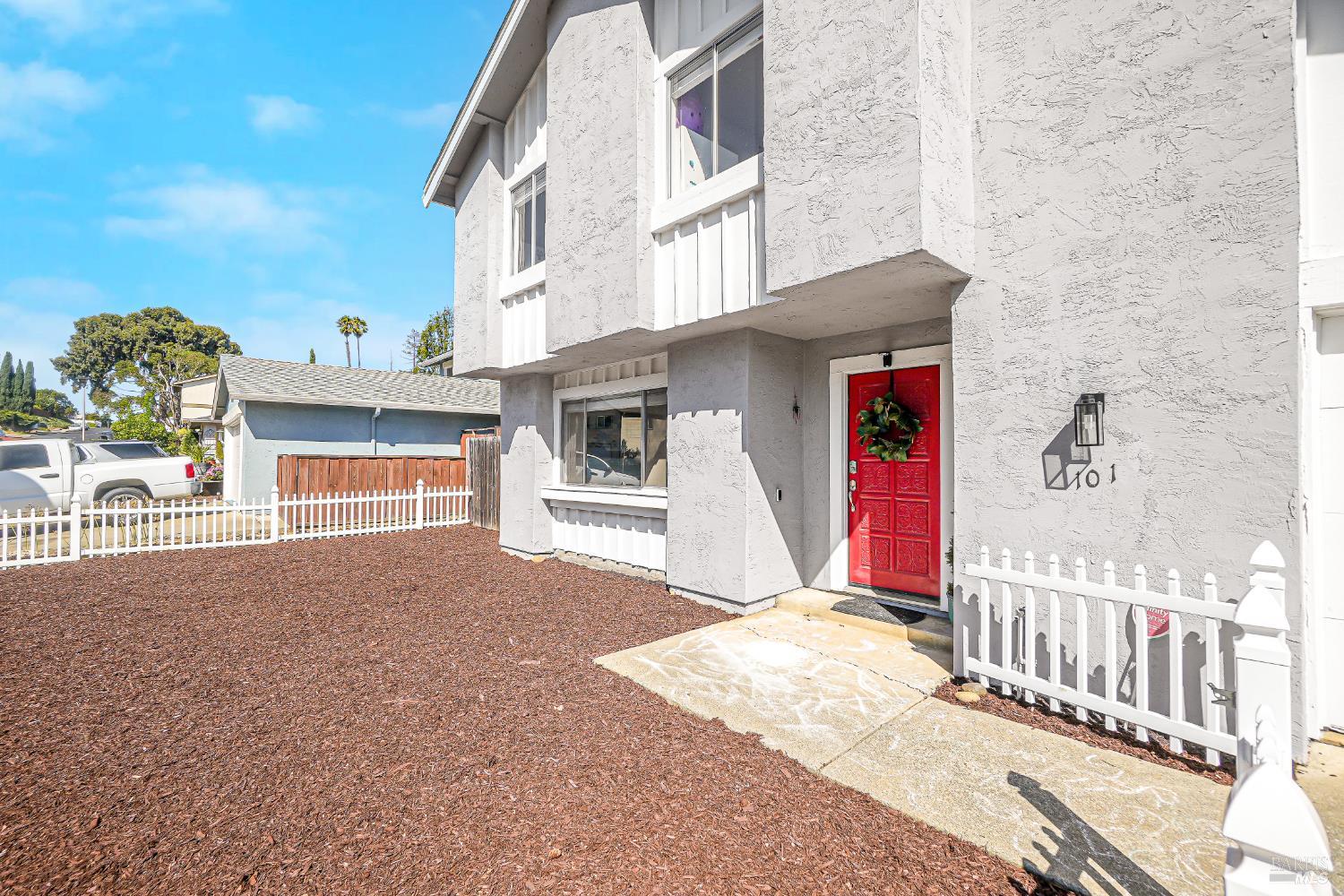 Detail Gallery Image 35 of 62 For 101 Panorama Dr, Benicia,  CA 94510 - 3 Beds | 1/1 Baths