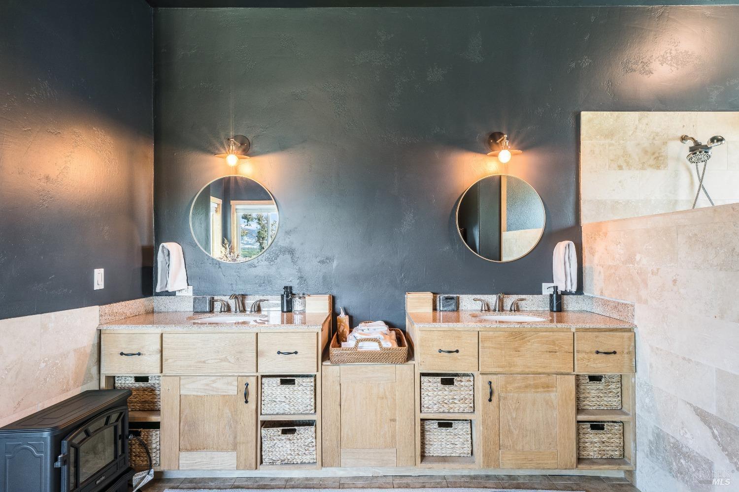 Detail Gallery Image 21 of 75 For 1106 Bel Arbres Dr, Redwood Valley,  CA 95470 - 4 Beds | 4/1 Baths