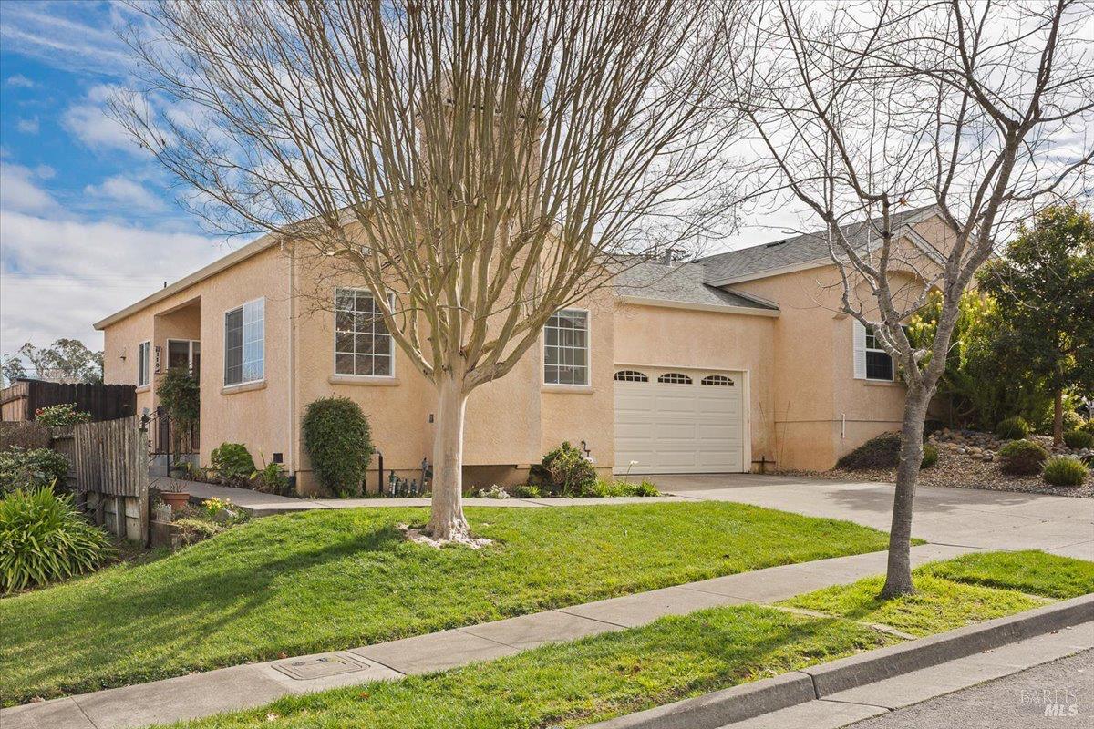 Front Image Thumbnail for BA326008994