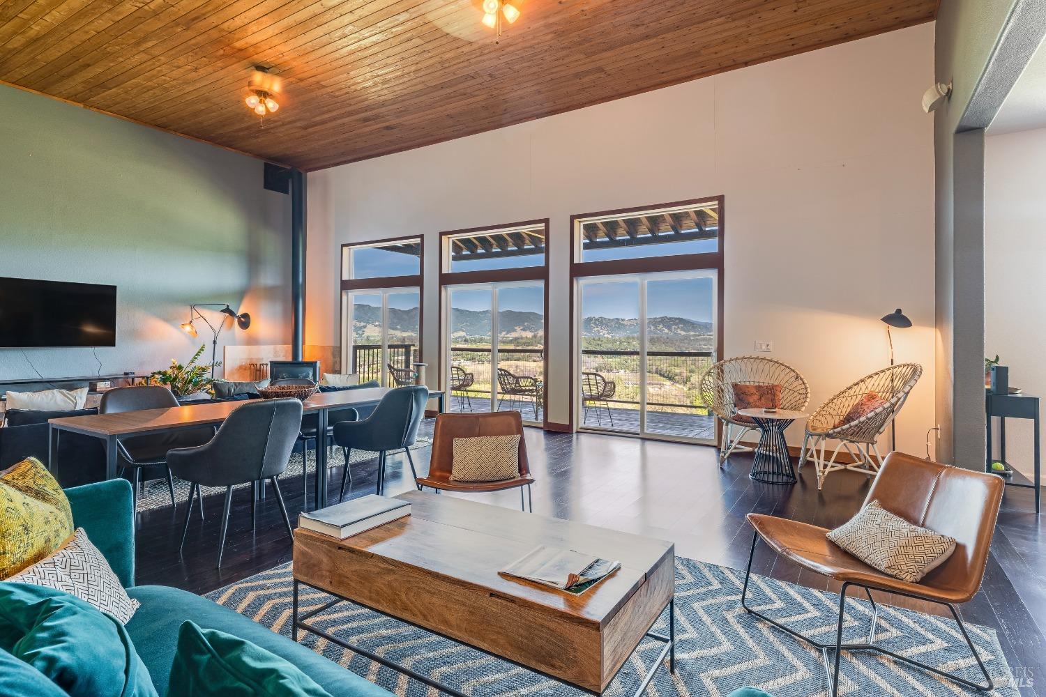 Detail Gallery Image 8 of 75 For 1106 Bel Arbres Dr, Redwood Valley,  CA 95470 - 4 Beds | 4/1 Baths