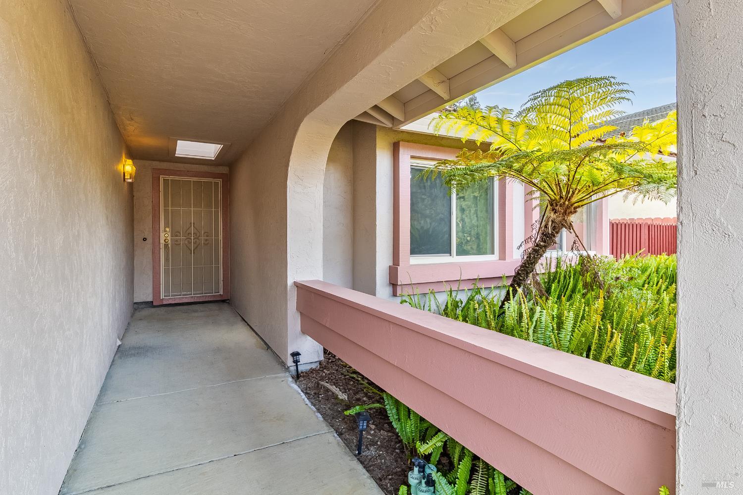 Detail Gallery Image 16 of 99 For 832 Rose Dr, Benicia,  CA 94510 - 4 Beds | 2 Baths
