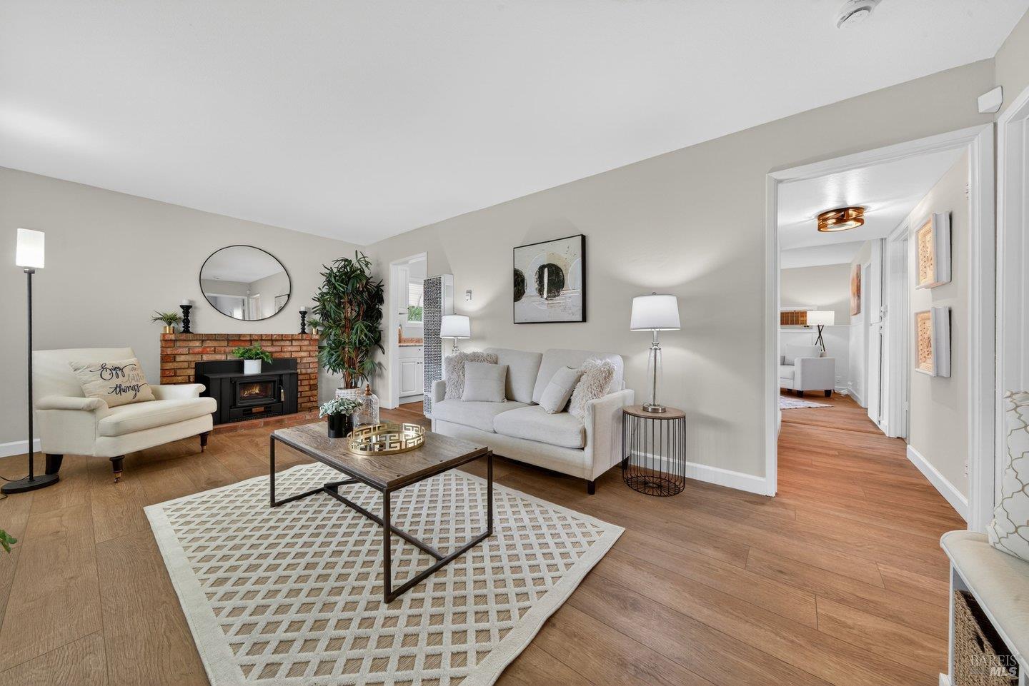 Detail Gallery Image 2 of 36 For 2013 Cormorant Dr, Fairfield,  CA 94533 - 3 Beds | 1 Baths