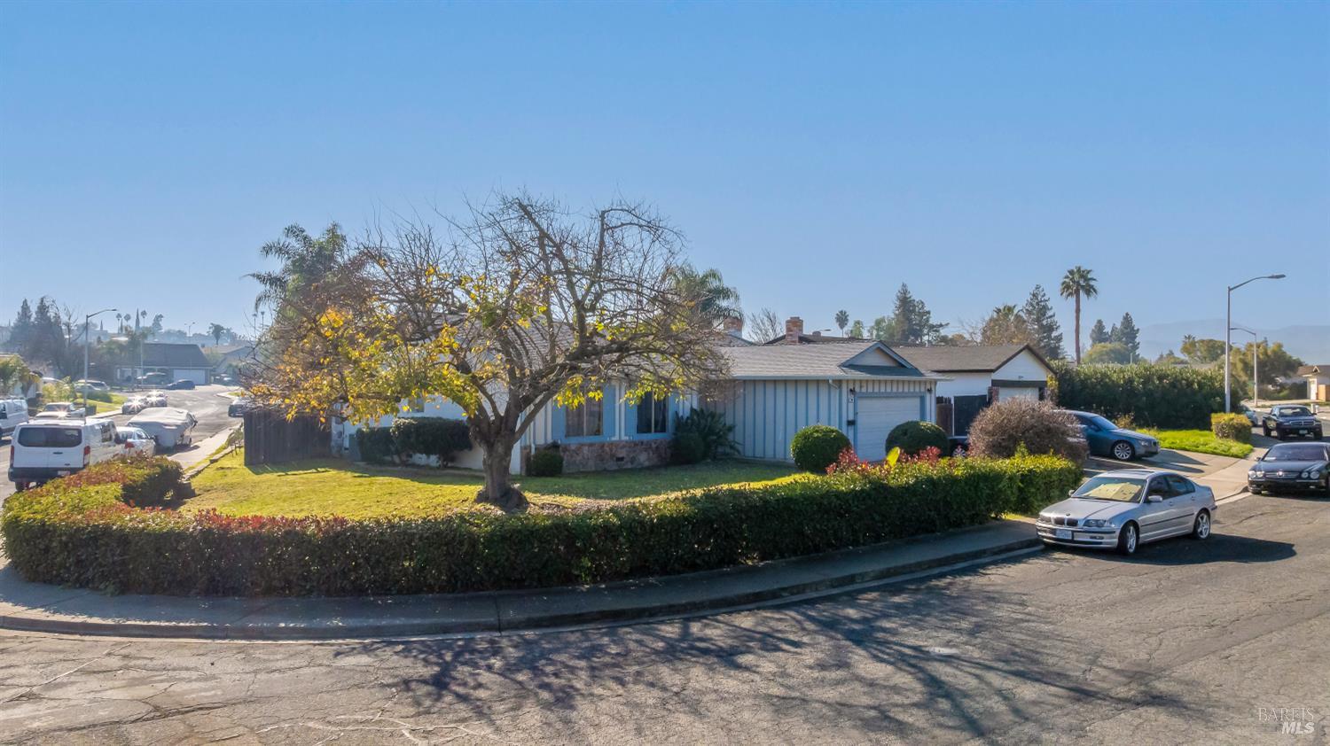 Detail Gallery Image 5 of 46 For 304 Huntington Dr, Antioch,  CA 94509 - 3 Beds | 2 Baths