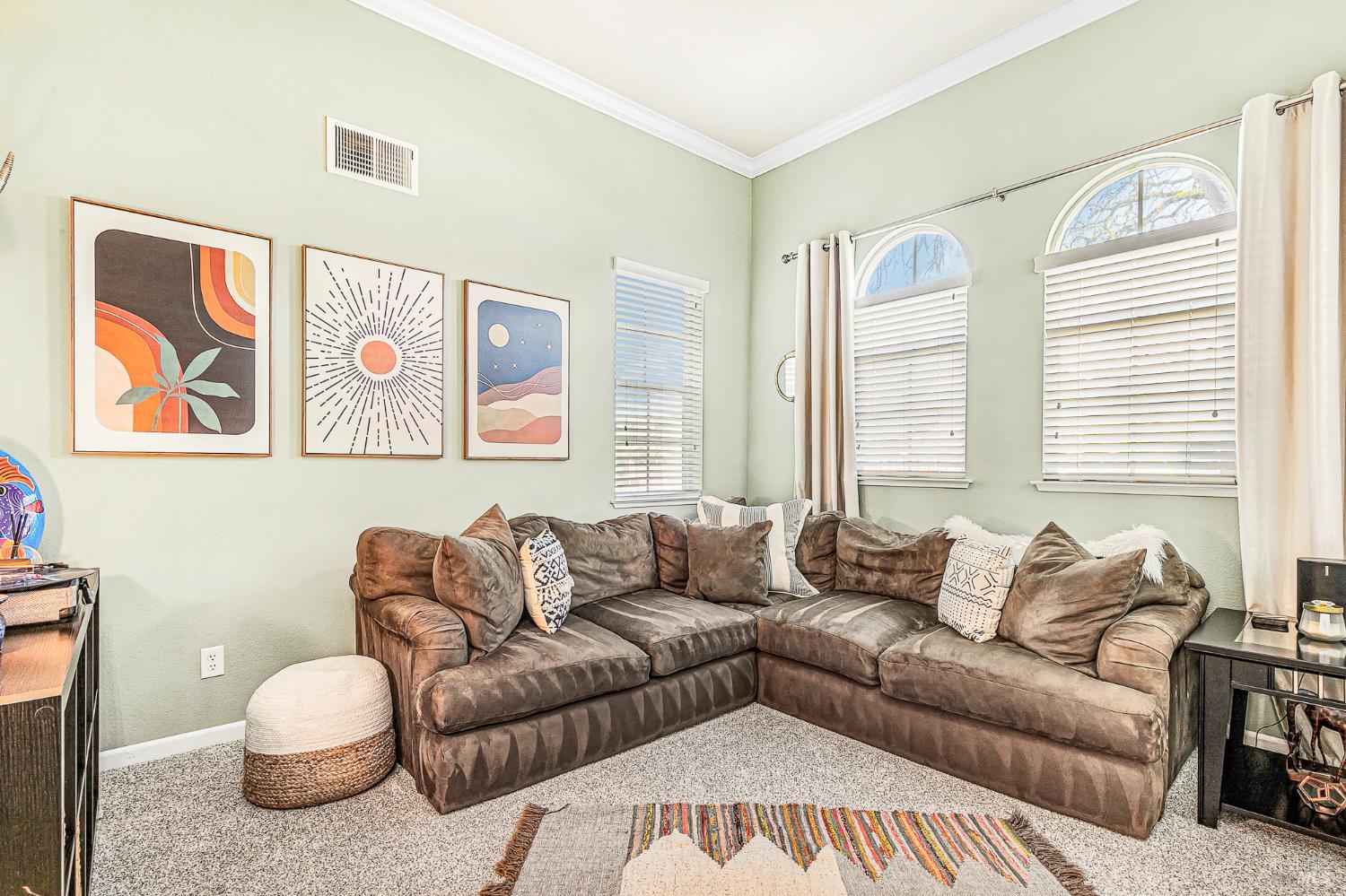 Detail Gallery Image 6 of 79 For 2167 Linwood Ave, Santa Rosa,  CA 95404 - 3 Beds | 3 Baths