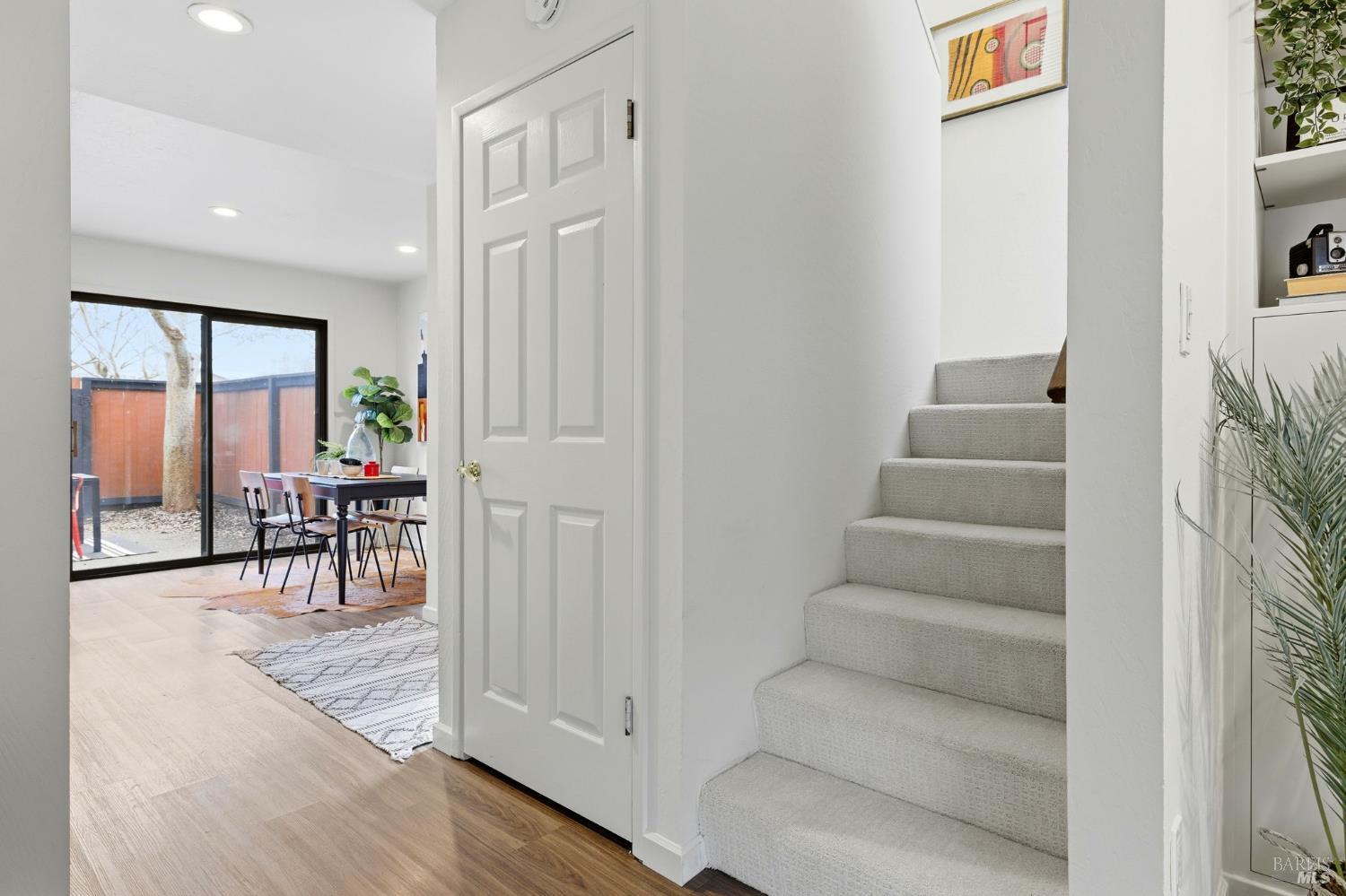 Detail Gallery Image 12 of 30 For 3552 Shelter Creek Dr, Napa,  CA 94558 - 3 Beds | 1/1 Baths