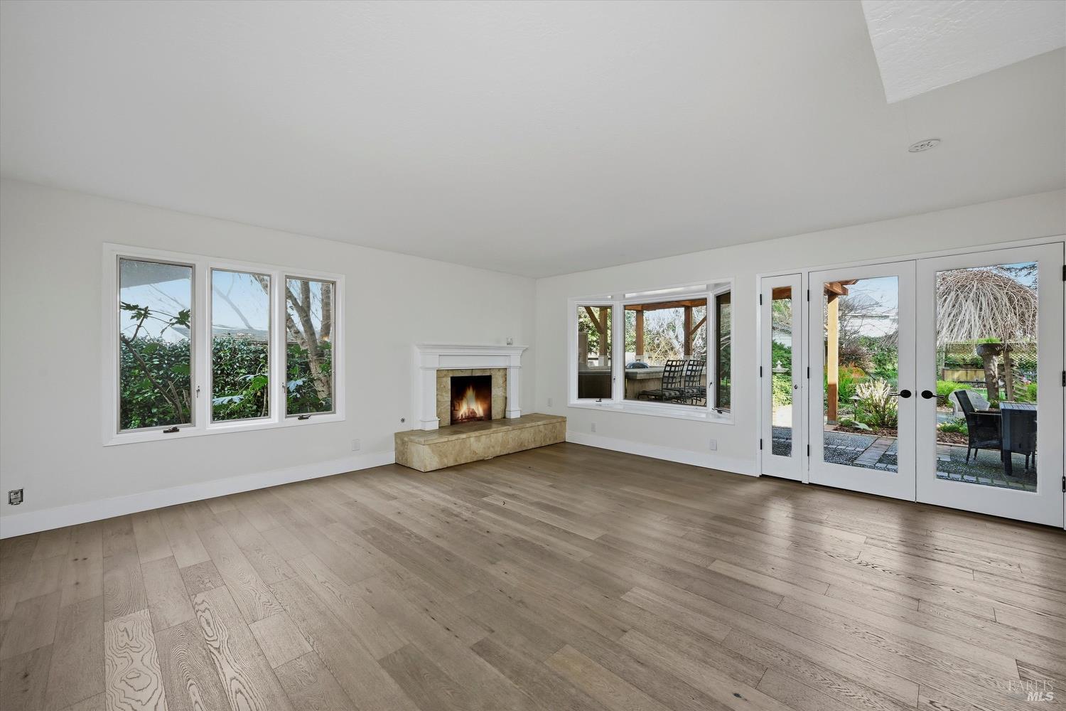 Detail Gallery Image 18 of 53 For 4078 Tokay Dr, Napa,  CA 94558 - 4 Beds | 2/1 Baths