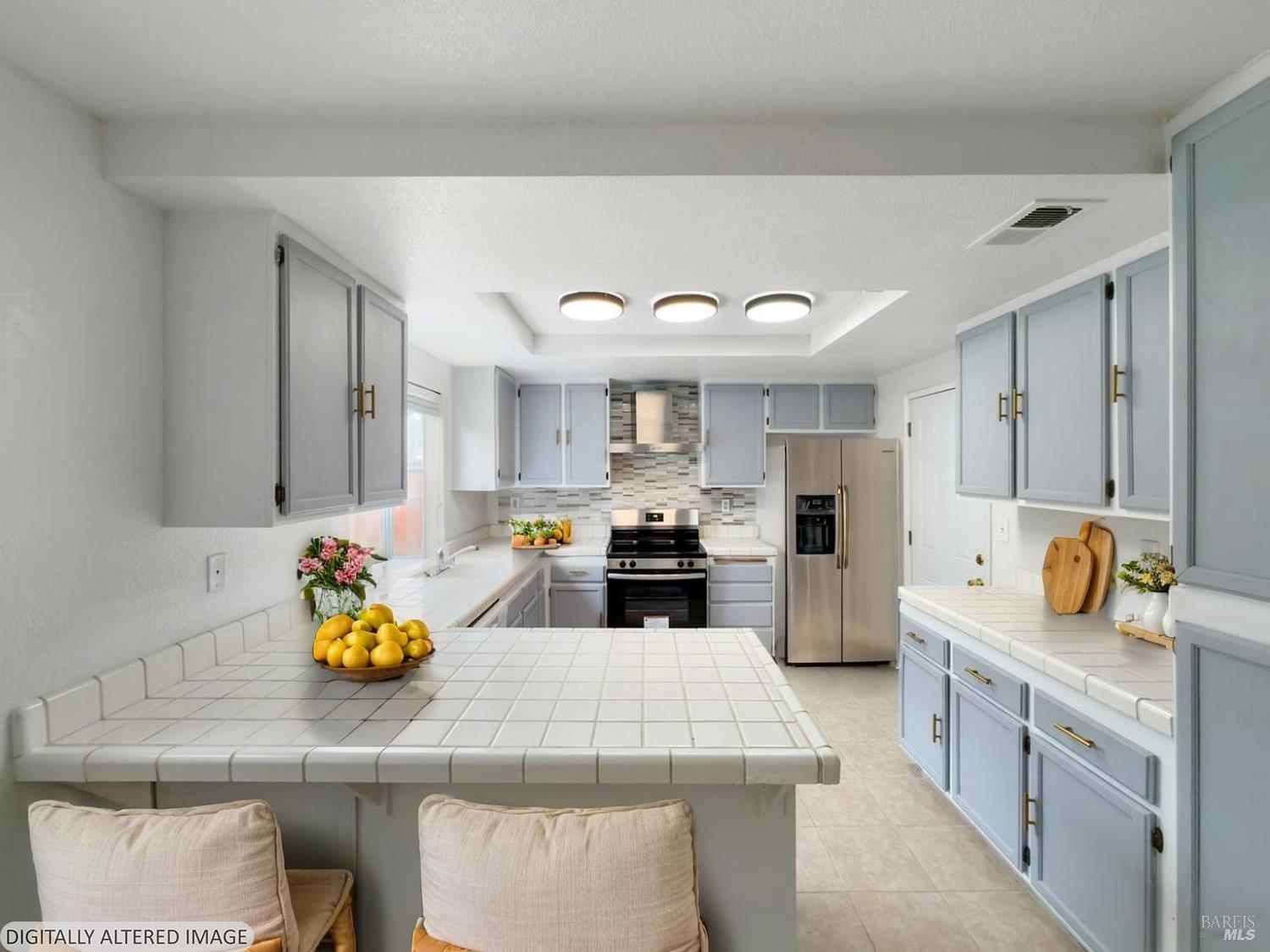 Detail Gallery Image 4 of 41 For 157 Haviture Way, Vallejo,  CA 94589 - 3 Beds | 2/1 Baths