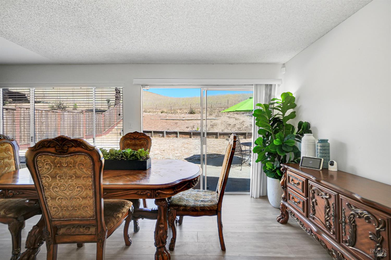 Detail Gallery Image 12 of 62 For 101 Panorama Dr, Benicia,  CA 94510 - 3 Beds | 1/1 Baths