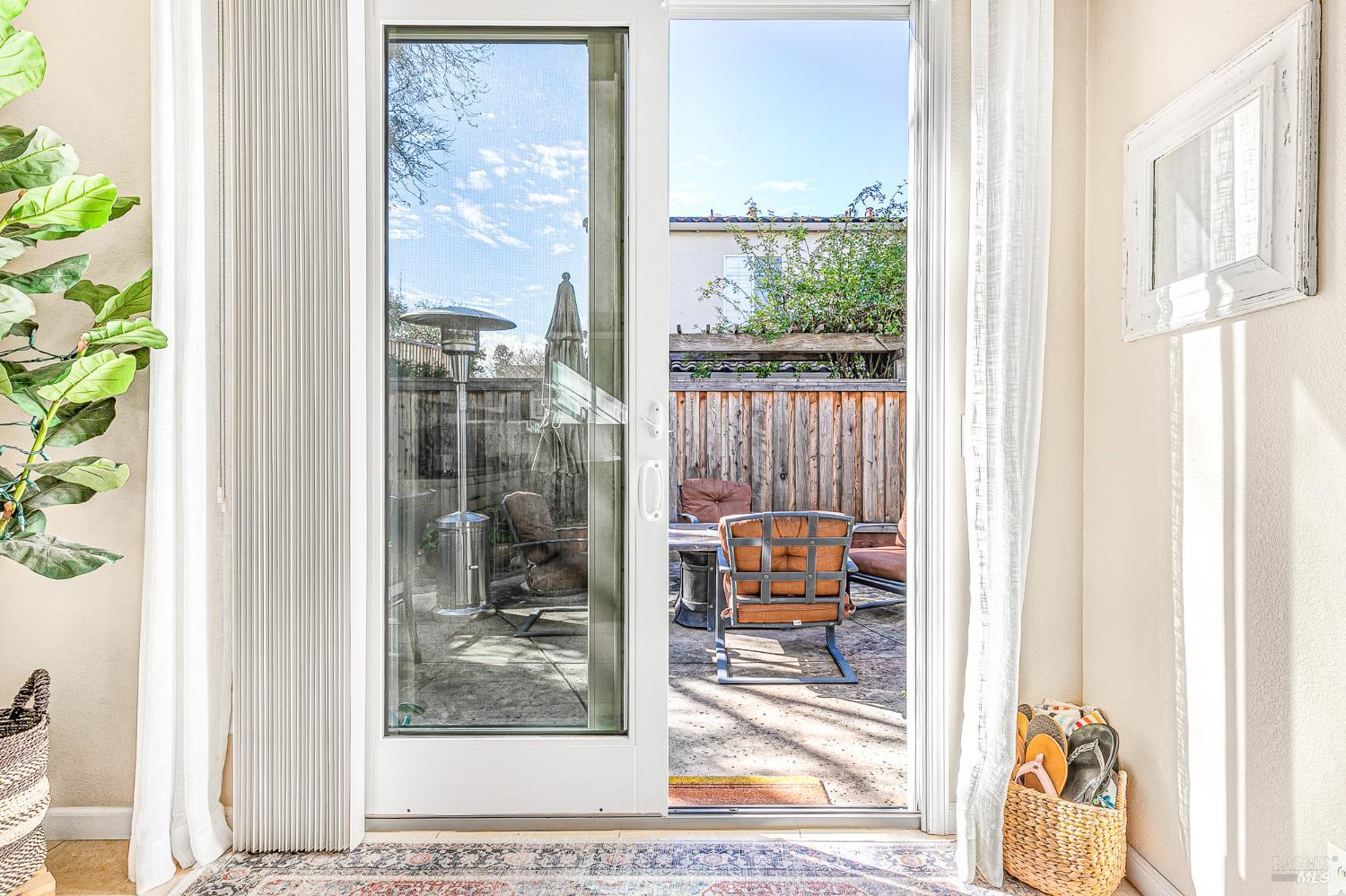 Detail Gallery Image 69 of 79 For 2167 Linwood Ave, Santa Rosa,  CA 95404 - 3 Beds | 3 Baths