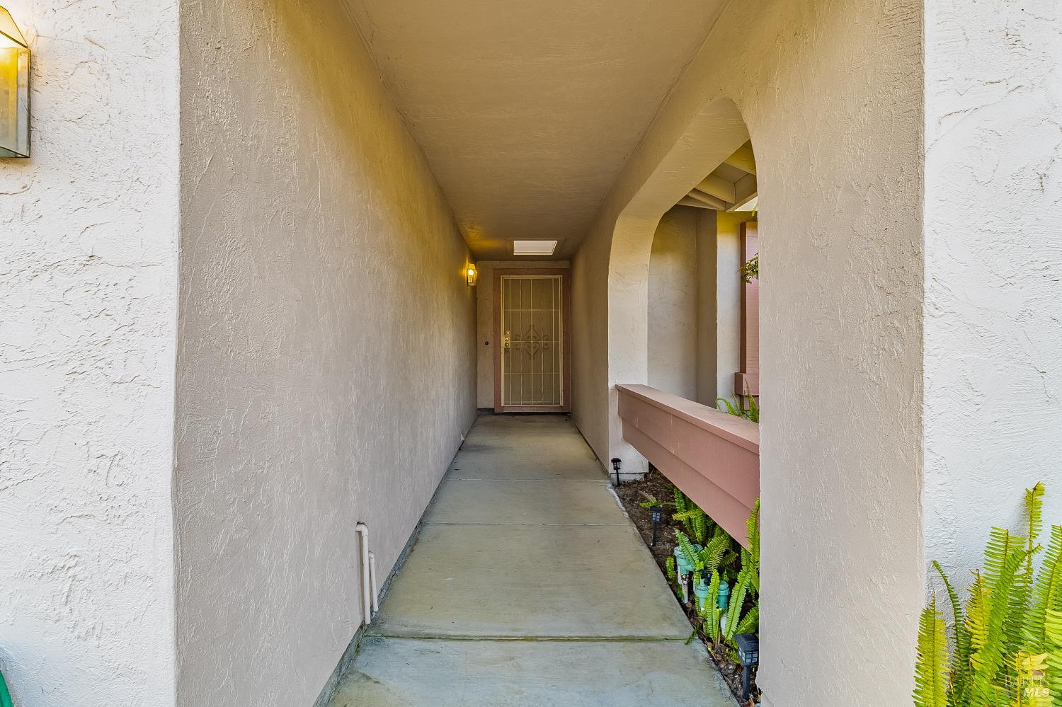 Detail Gallery Image 15 of 99 For 832 Rose Dr, Benicia,  CA 94510 - 4 Beds | 2 Baths