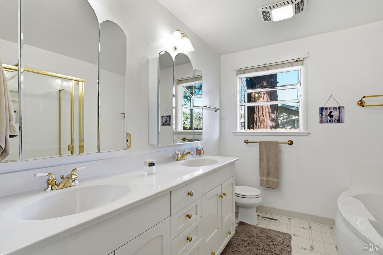 Detail Gallery Image 30 of 37 For 440 Calle De La Mesa Unkn, Novato,  CA 94949 - 3 Beds | 2 Baths