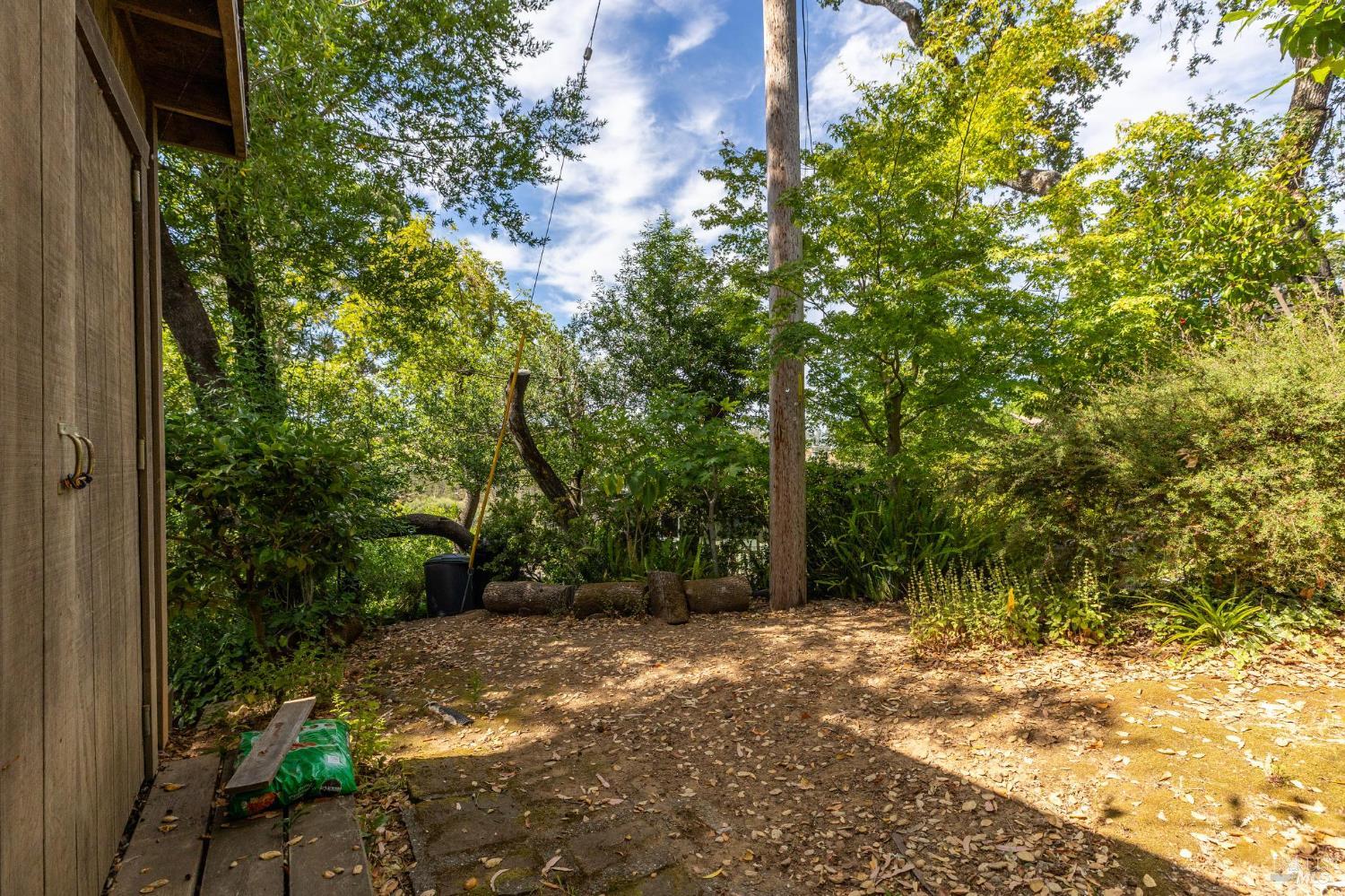 Detail Gallery Image 16 of 29 For 569 Sequoia Dr, San Anselmo,  CA 94960 - 2 Beds | 1 Baths