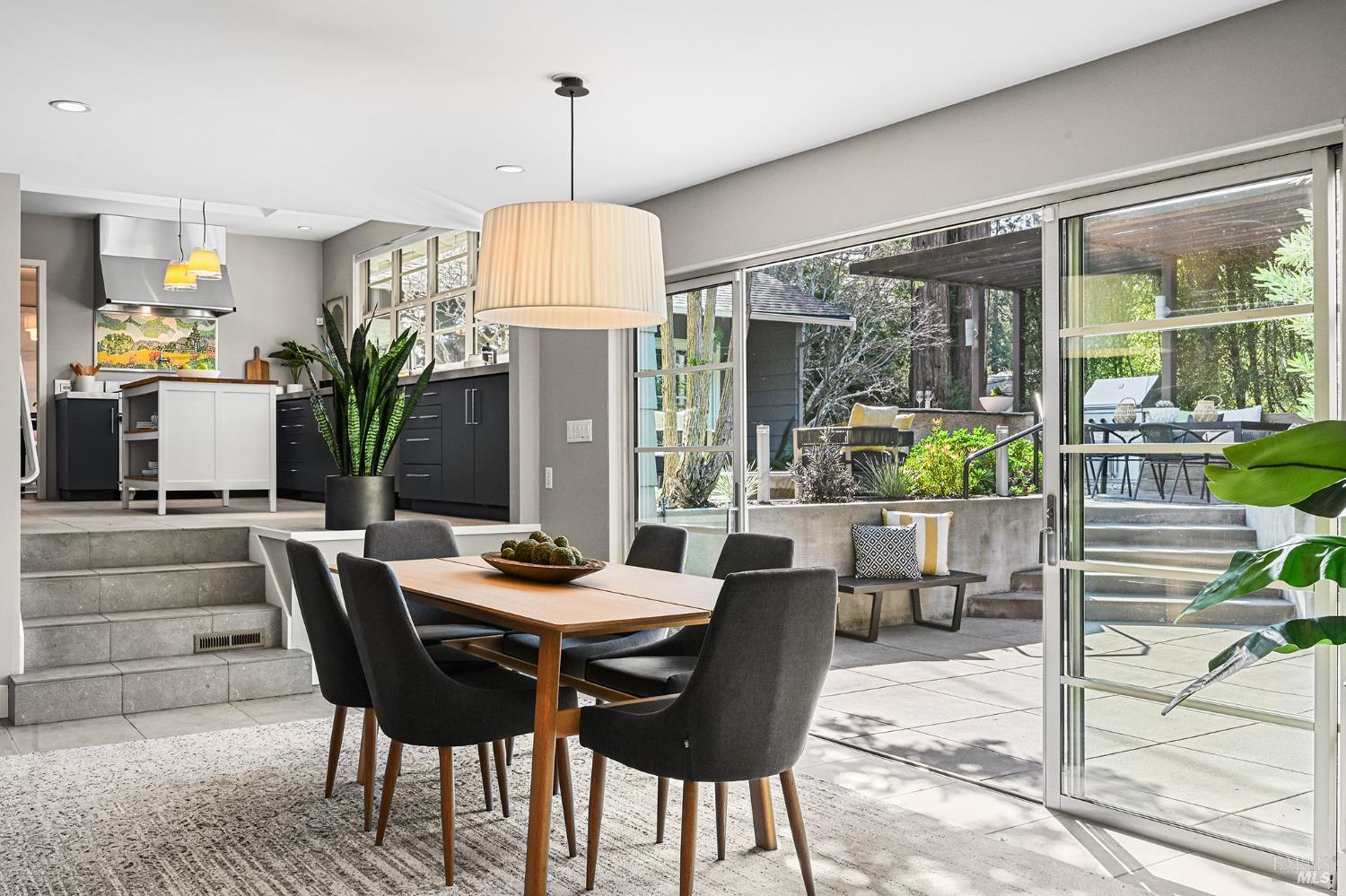 Detail Gallery Image 50 of 90 For 99 Fawn Dr, San Anselmo,  CA 94960 - 4 Beds | 4 Baths