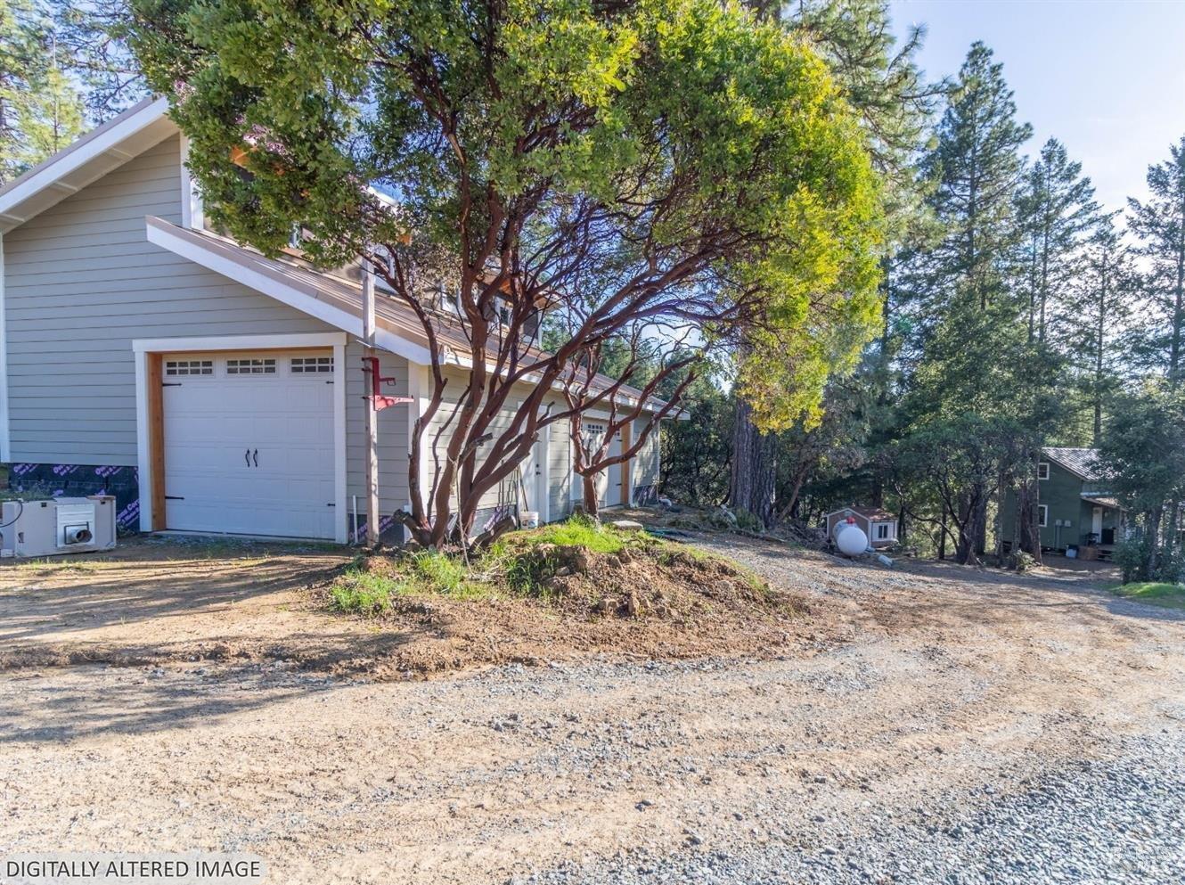 Detail Gallery Image 17 of 29 For 1881 Laytonville Dos Rios Rd, Laytonville,  CA 95454 - 3 Beds | 2/1 Baths