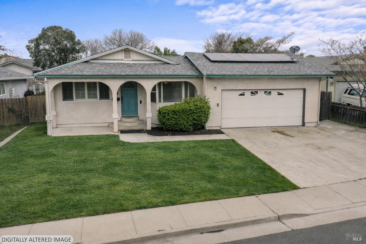 Detail Gallery Image 2 of 38 For 210 Trinity Ct, Rio Vista,  CA 94571 - 3 Beds | 2/1 Baths