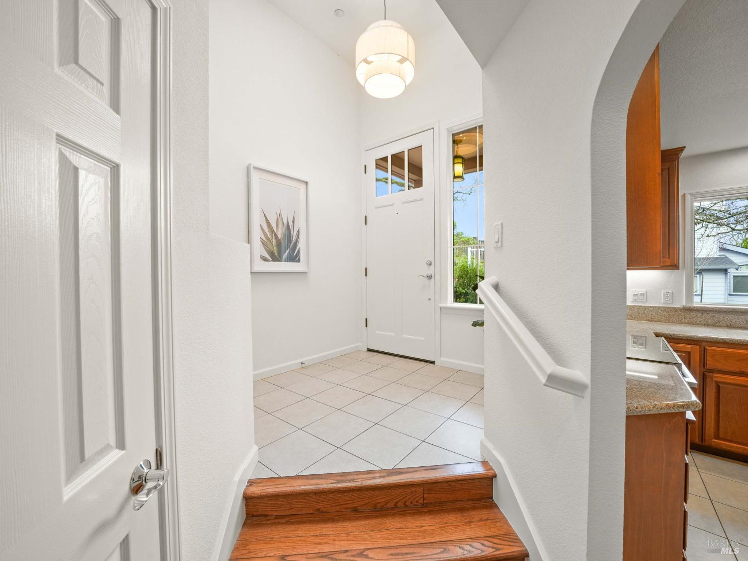 Detail Gallery Image 23 of 46 For 15 Cherry Hill Ln, Novato,  CA 94945 - 3 Beds | 2/1 Baths