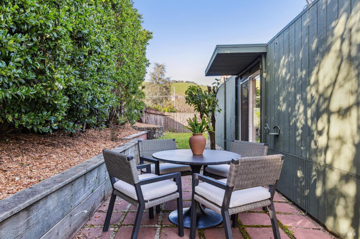 Detail Gallery Image 58 of 65 For 750 Montecillo Rd, San Rafael,  CA 94903 - 3 Beds | 2 Baths