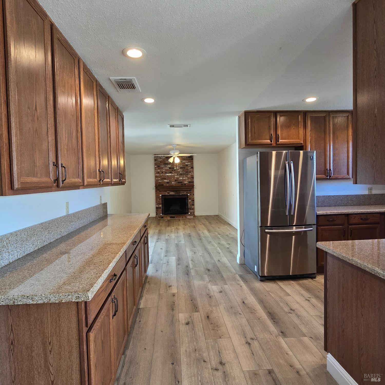 Detail Gallery Image 3 of 13 For 1506 Casa Loma Way, Suisun City,  CA 94585 - 4 Beds | 2 Baths