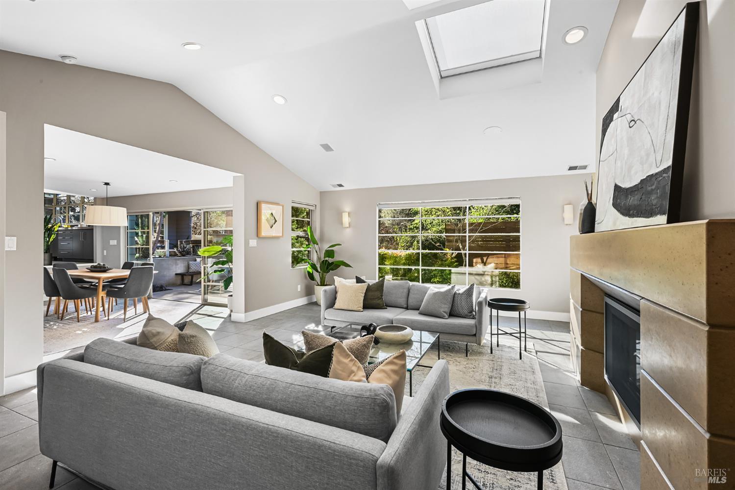 Detail Gallery Image 72 of 90 For 99 Fawn Dr, San Anselmo,  CA 94960 - 4 Beds | 4 Baths