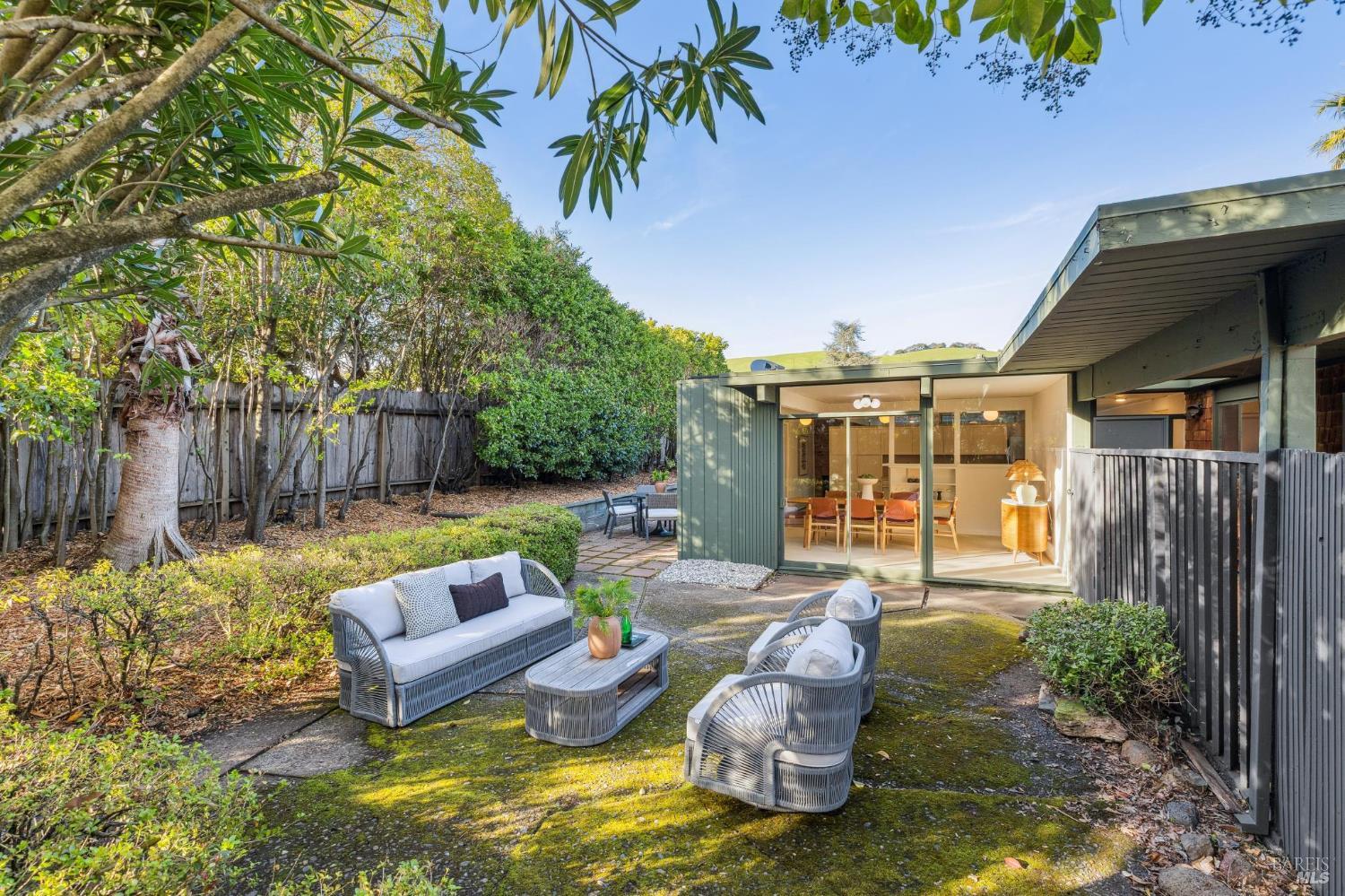 Detail Gallery Image 53 of 65 For 750 Montecillo Rd, San Rafael,  CA 94903 - 3 Beds | 2 Baths