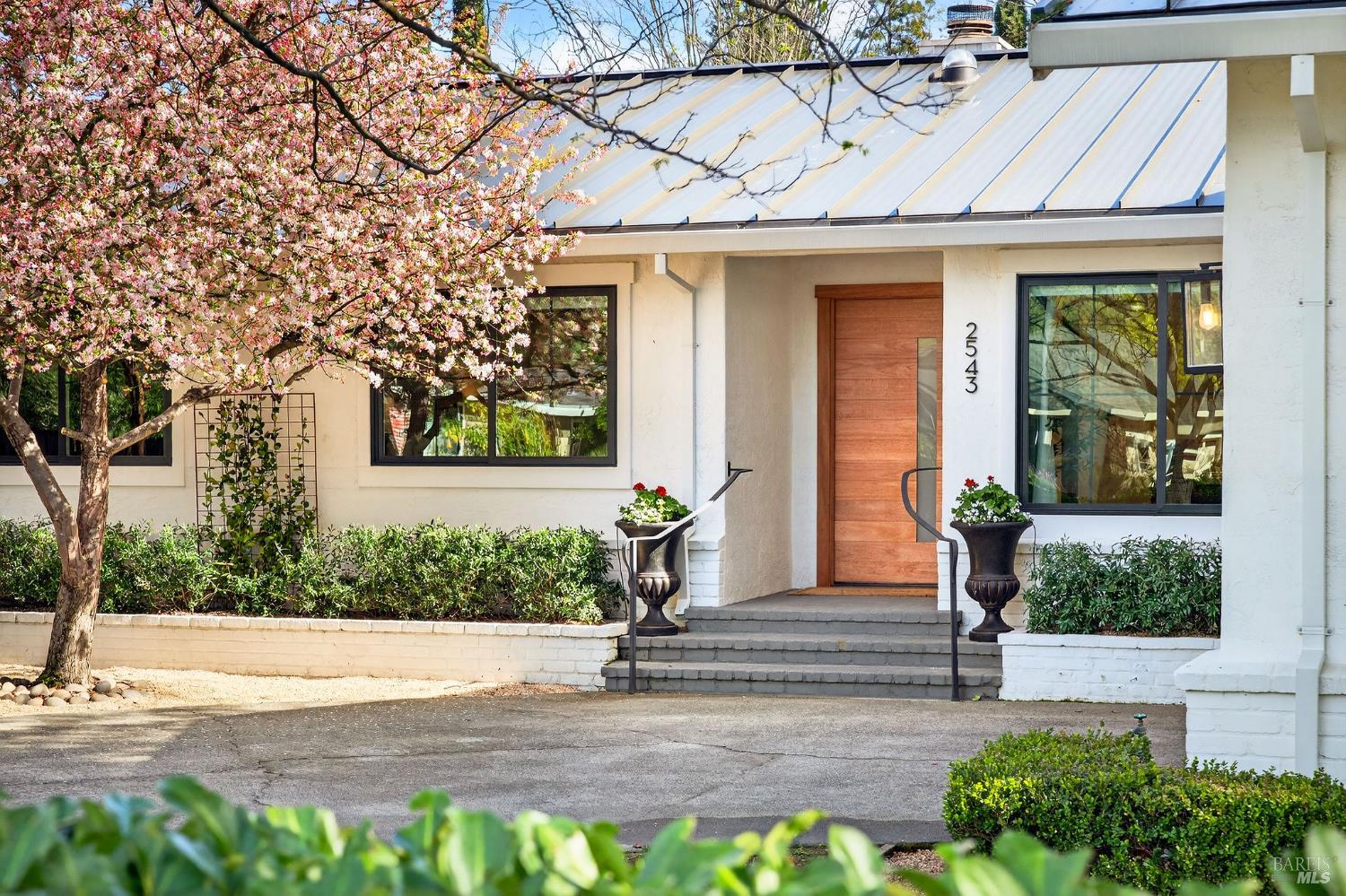 Detail Gallery Image 59 of 63 For 2543 Pinot Way, Saint Helena,  CA 94574 - 3 Beds | 2 Baths