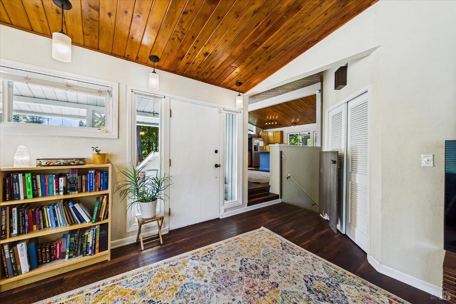 Detail Gallery Image 7 of 31 For 2305 Harris St, Eureka,  CA 95503 - 3 Beds | 2 Baths